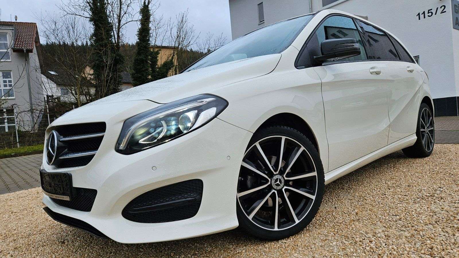 Second hand Mercedes Benz B-Class 