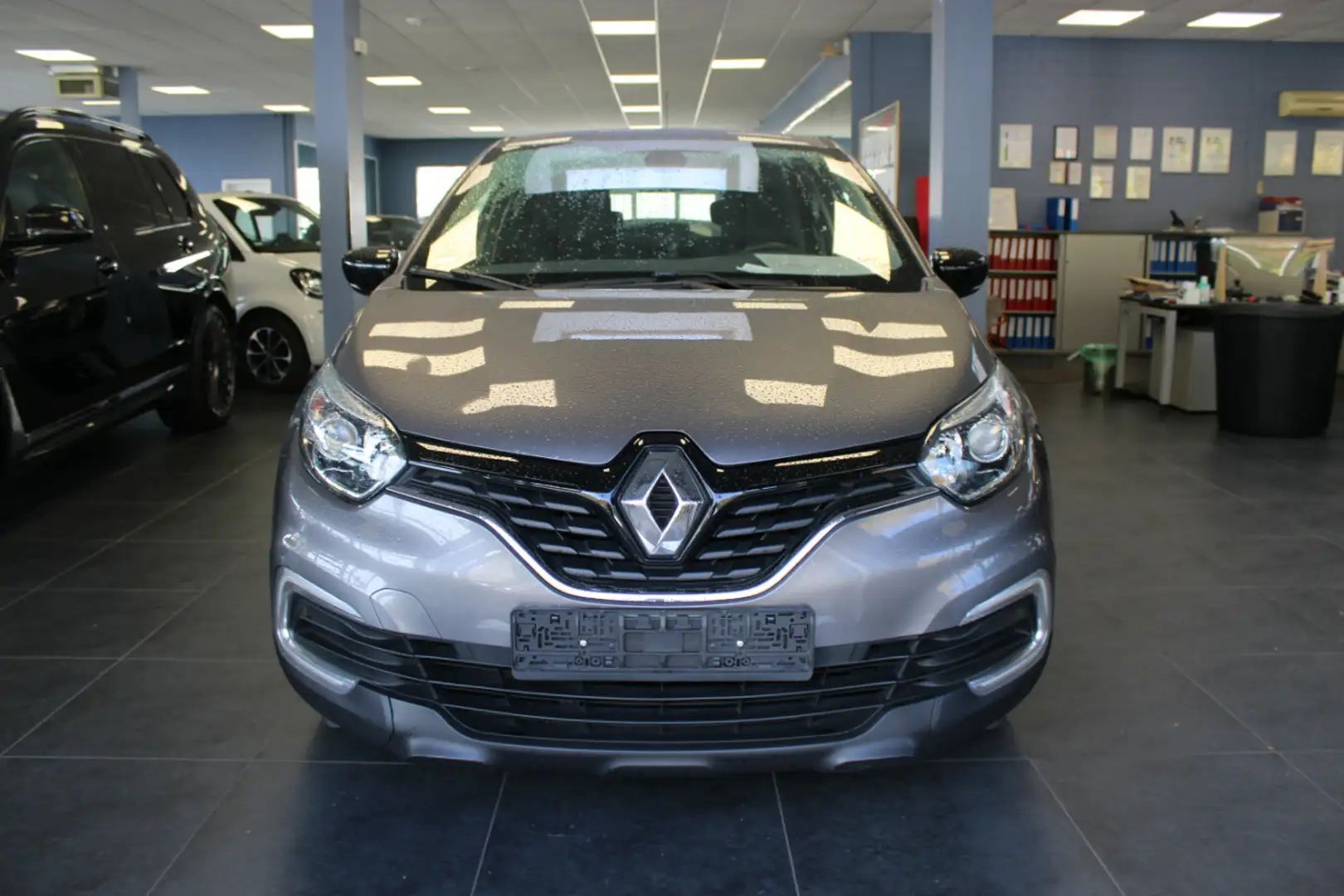 Renault Captur TCe 90 LIMITED Grau - 2