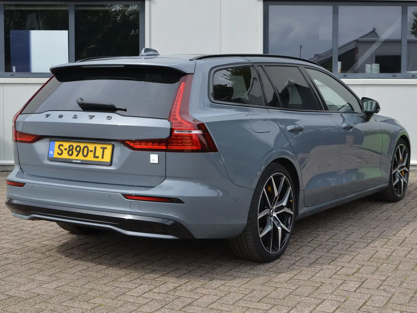 Volvo V60 V60 2.0 T8 AWD Polestar Engineered Gris - 2