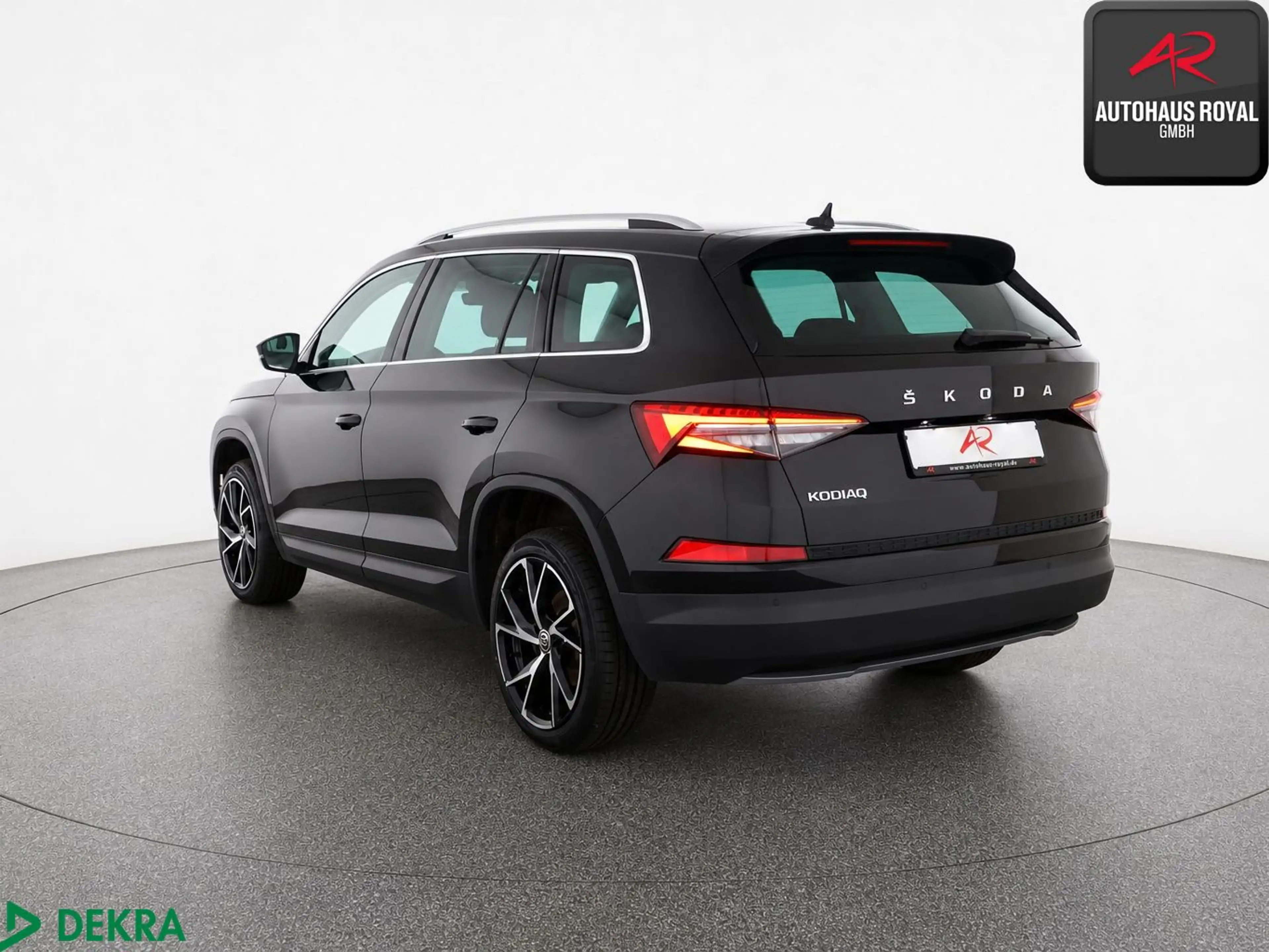 Skoda Kodiaq 2.0 TDI STYLE MATRIX,MEMORY,KAMERA,KESSY — photo 3