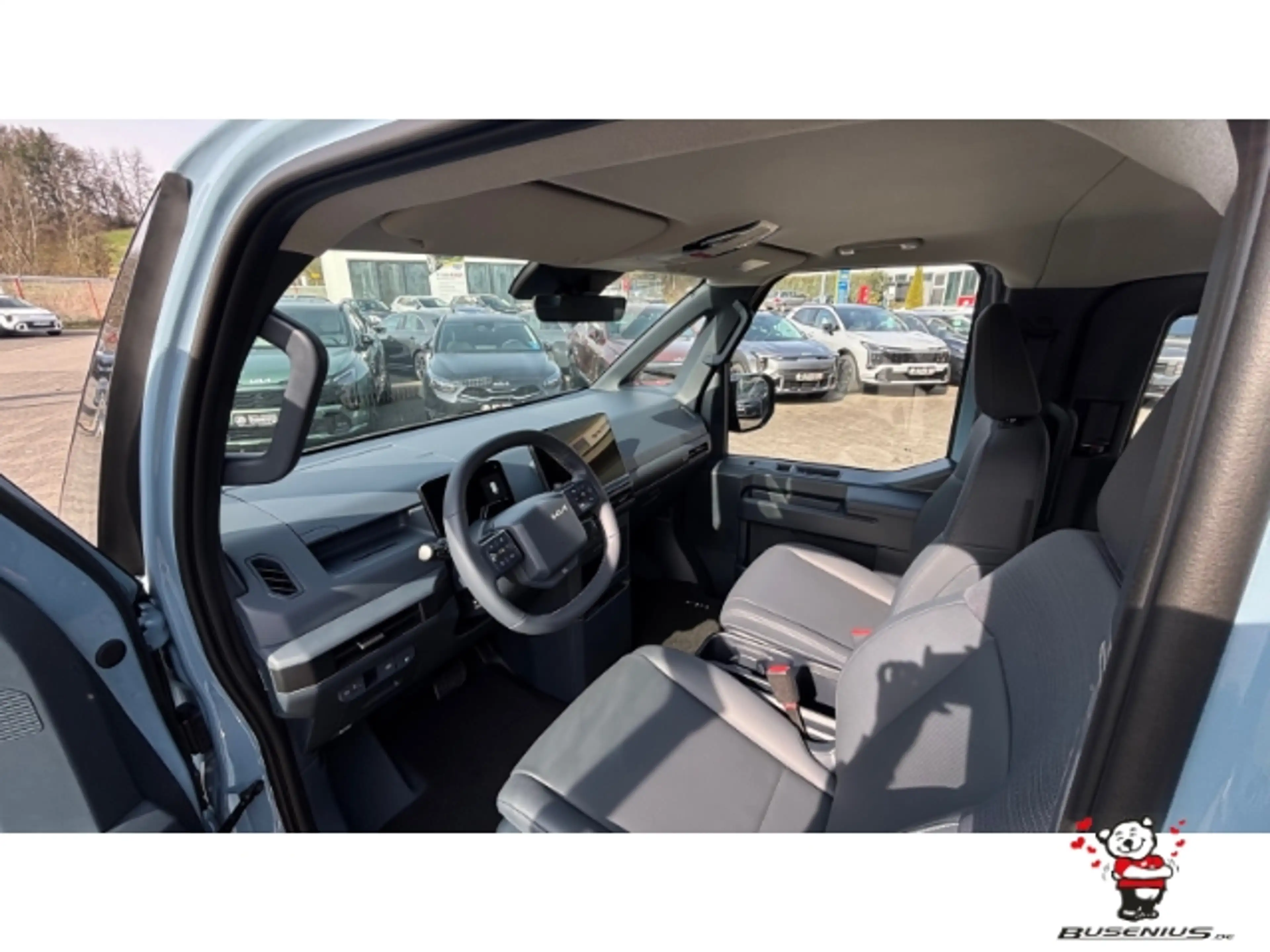 Kia PV5 Passenger Passenger 71.2 kWh Plus +WP+AW+Navi+SHZ+LED — photo 7