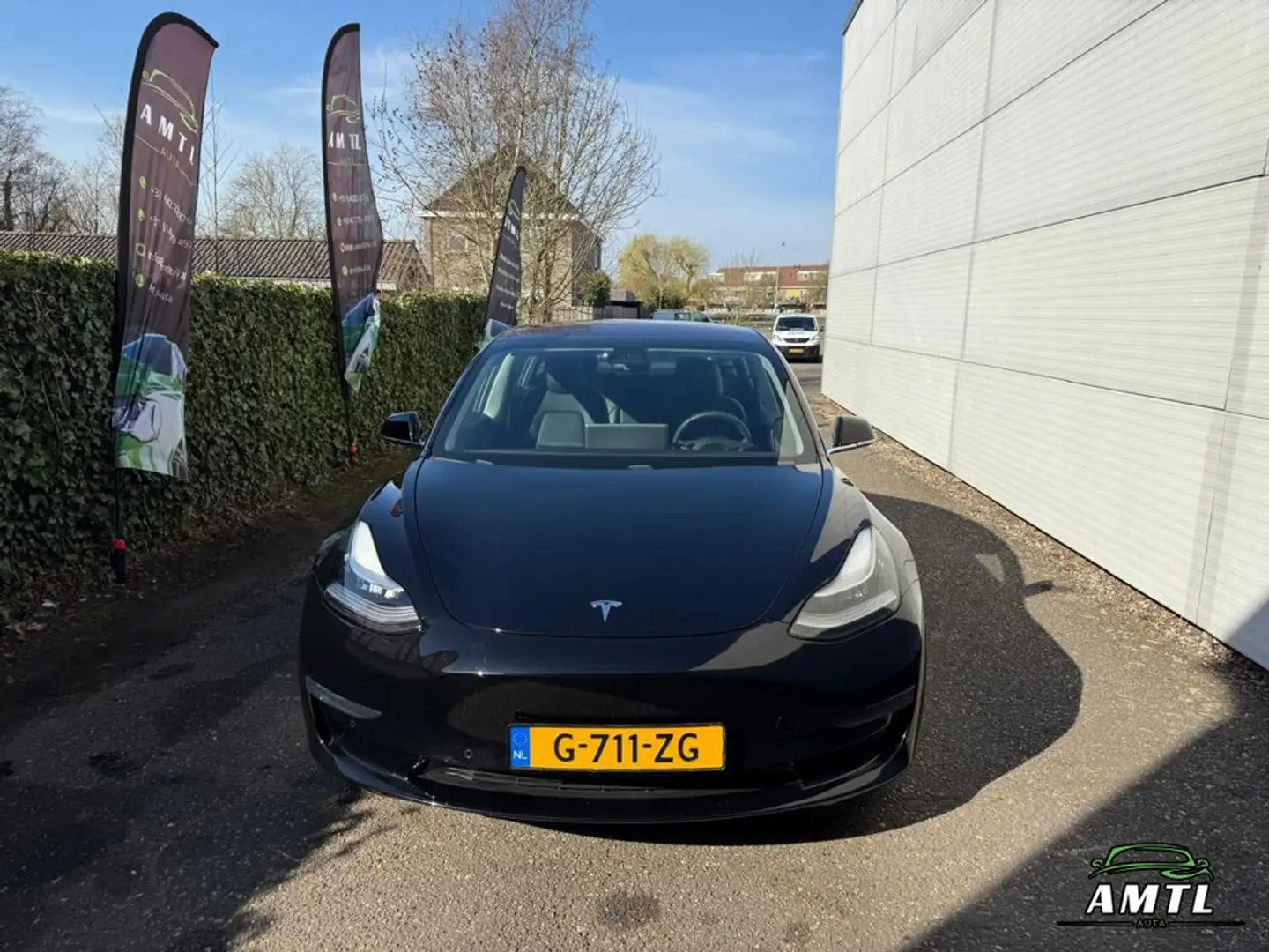 Tesla Model 3 Zwart - 2
