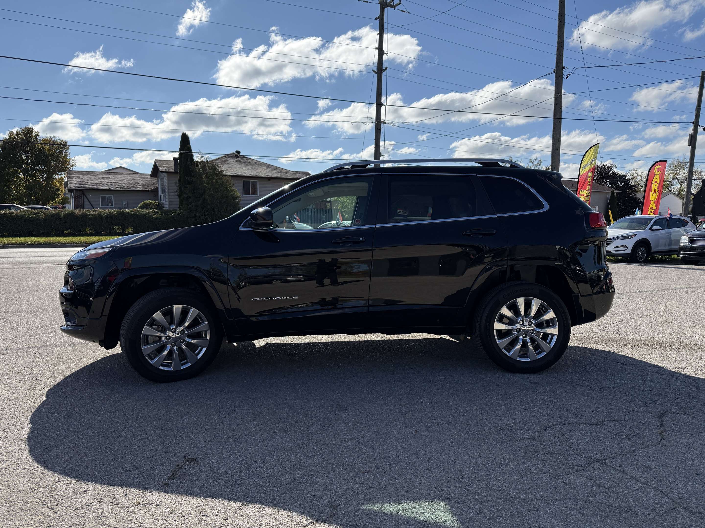 2017 Jeep Cherokee 30,505km-4WD Overland-leather-panroof-fully loaded alt 4