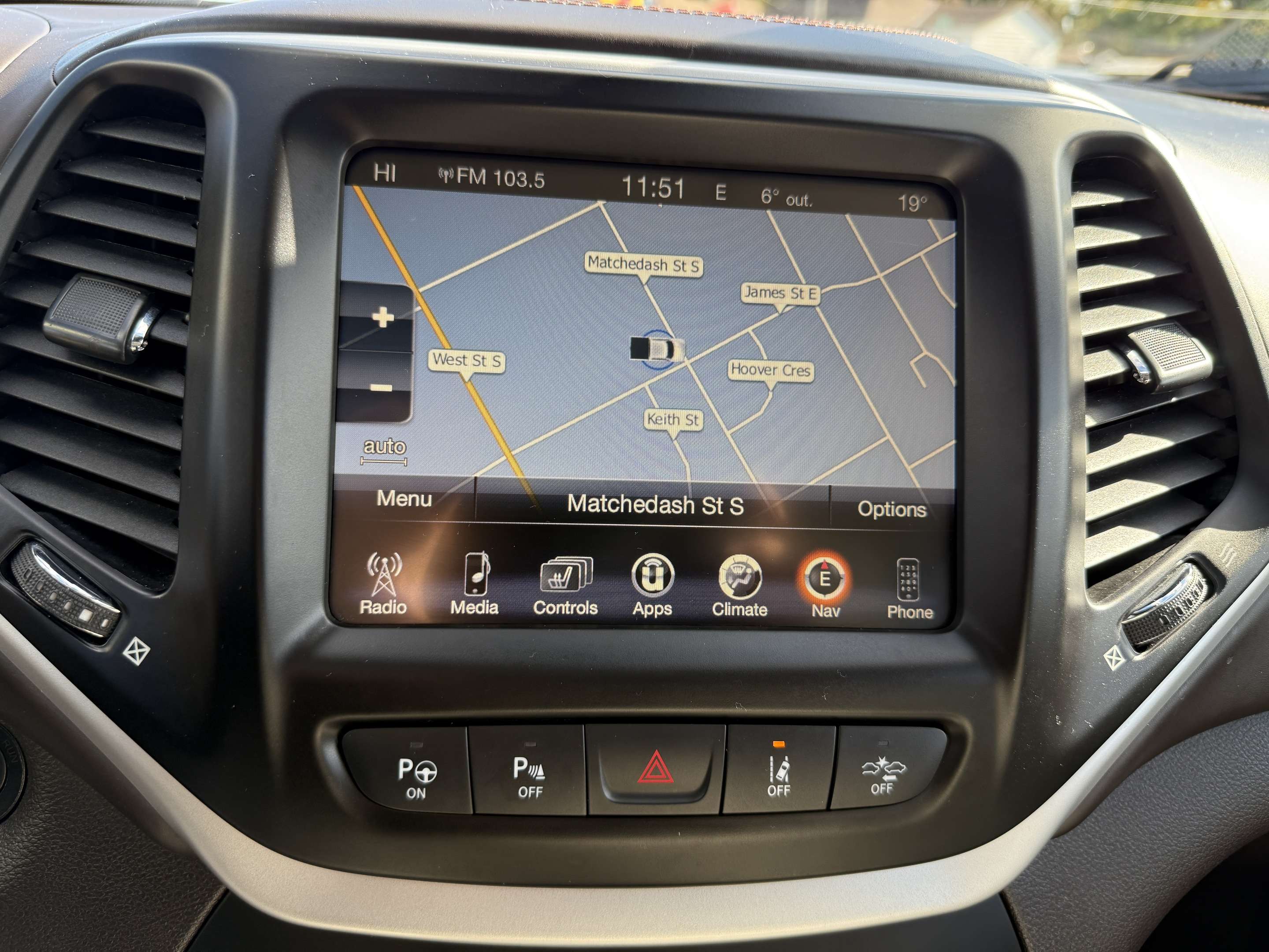 2017 Jeep Cherokee 30,505km-4WD Overland-leather-panroof-fully loaded thumb 15