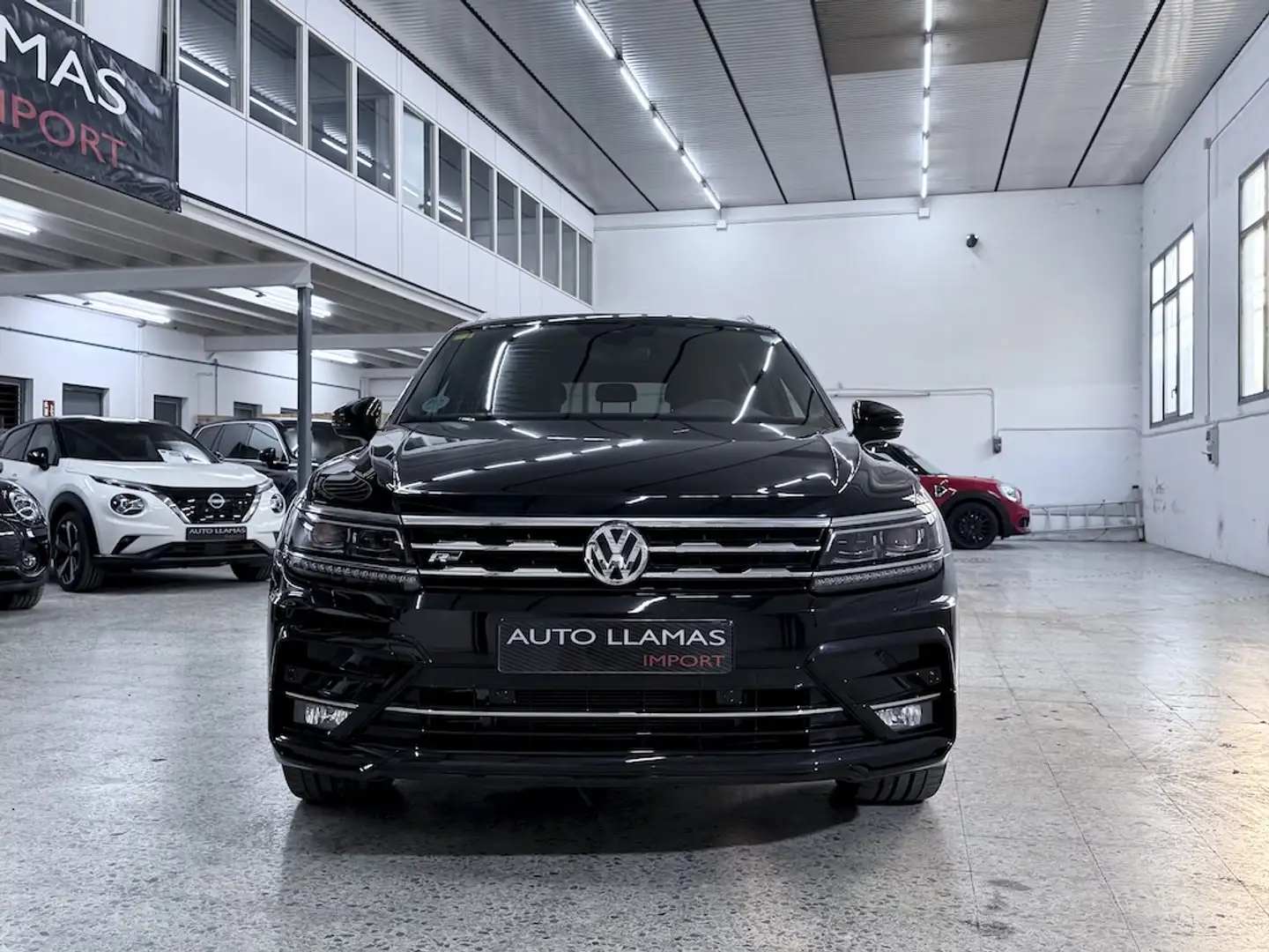 Volkswagen Tiguan Allspace 2.0TDI R-Line 4Motion DSG 147kW Negro - 2