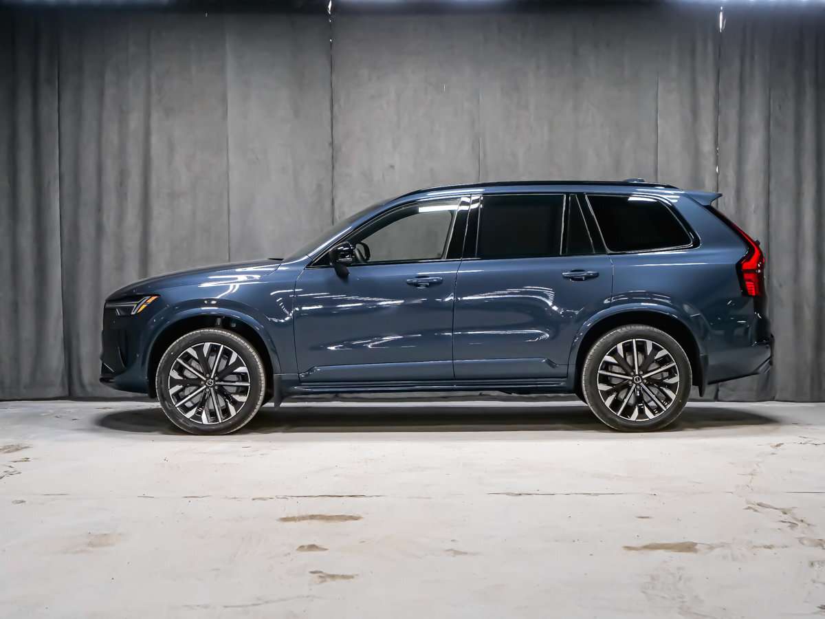 2026 Volvo XC90 Plus 7-Seater (Dark Theme) alt 3