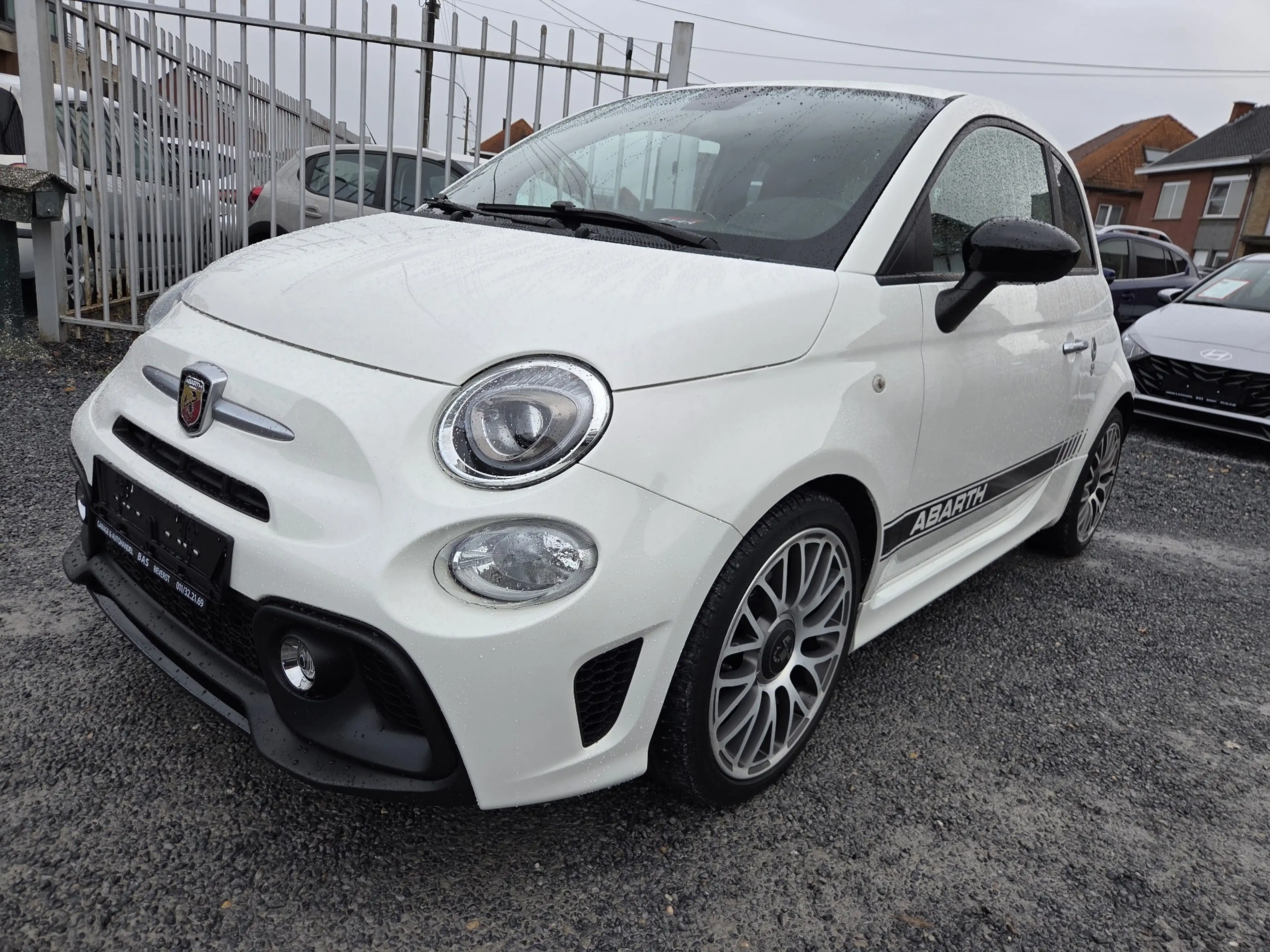 Fiat 500 Abarth 1.4i☆595 TURISMO☆1JOMNIGARANT☆NAV☆DAB☆LEDER☆SPORT