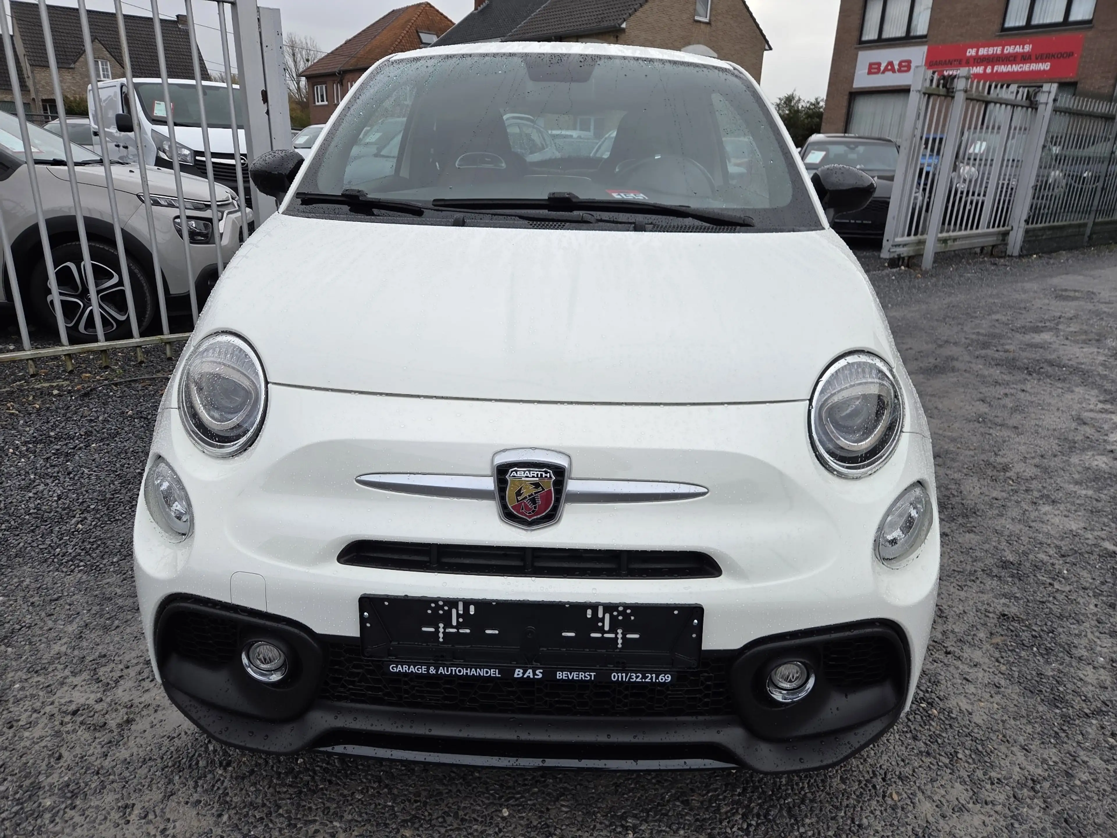 Fiat 500 Abarth 1.4i☆595 TURISMO☆1JOMNIGARANT☆NAV☆DAB☆LEDER☆SPORT — photo 2