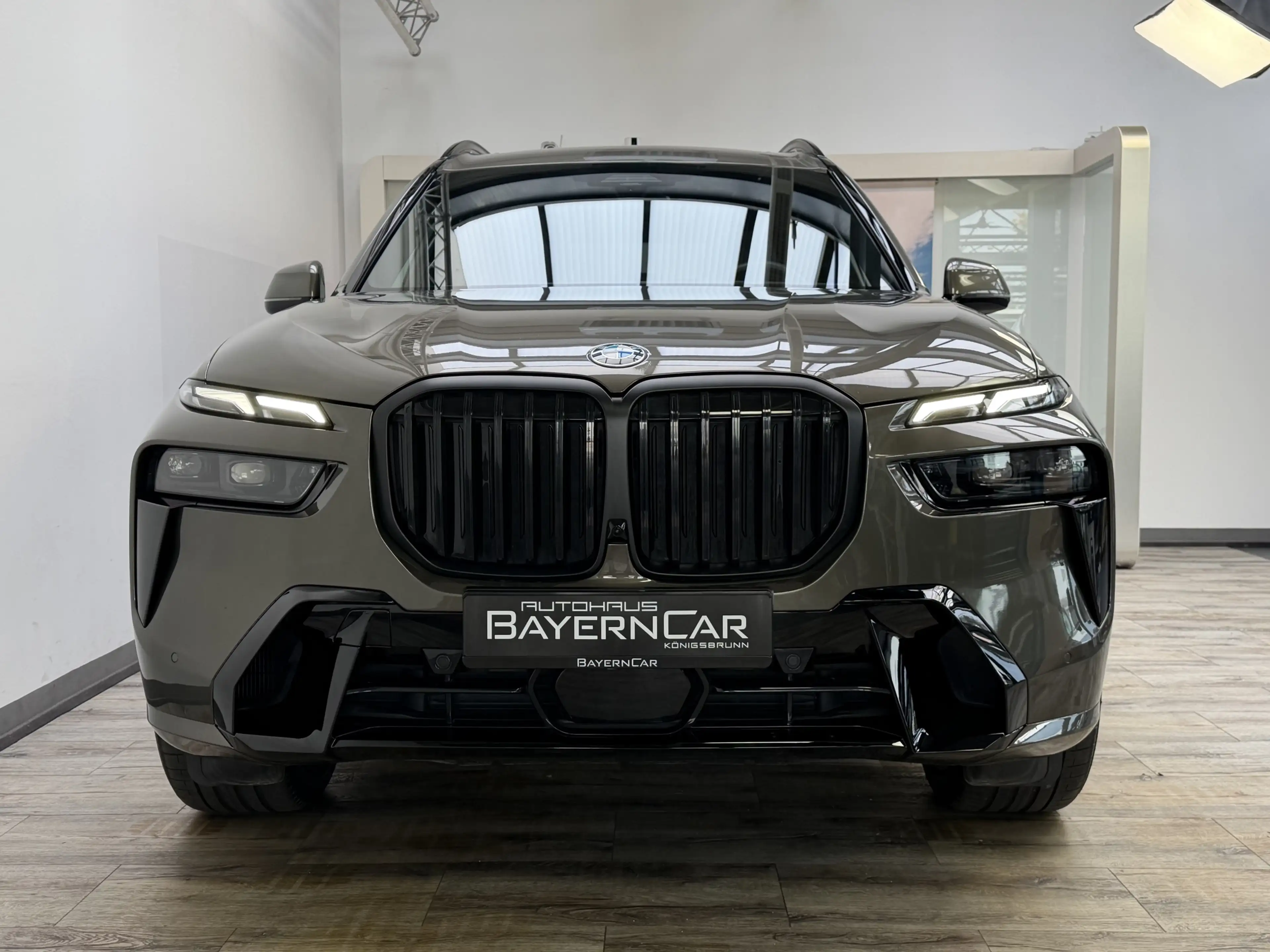BMW X7 xDr40d M Sport Pro AHK Sitzlüftung ACC Integral — photo 2