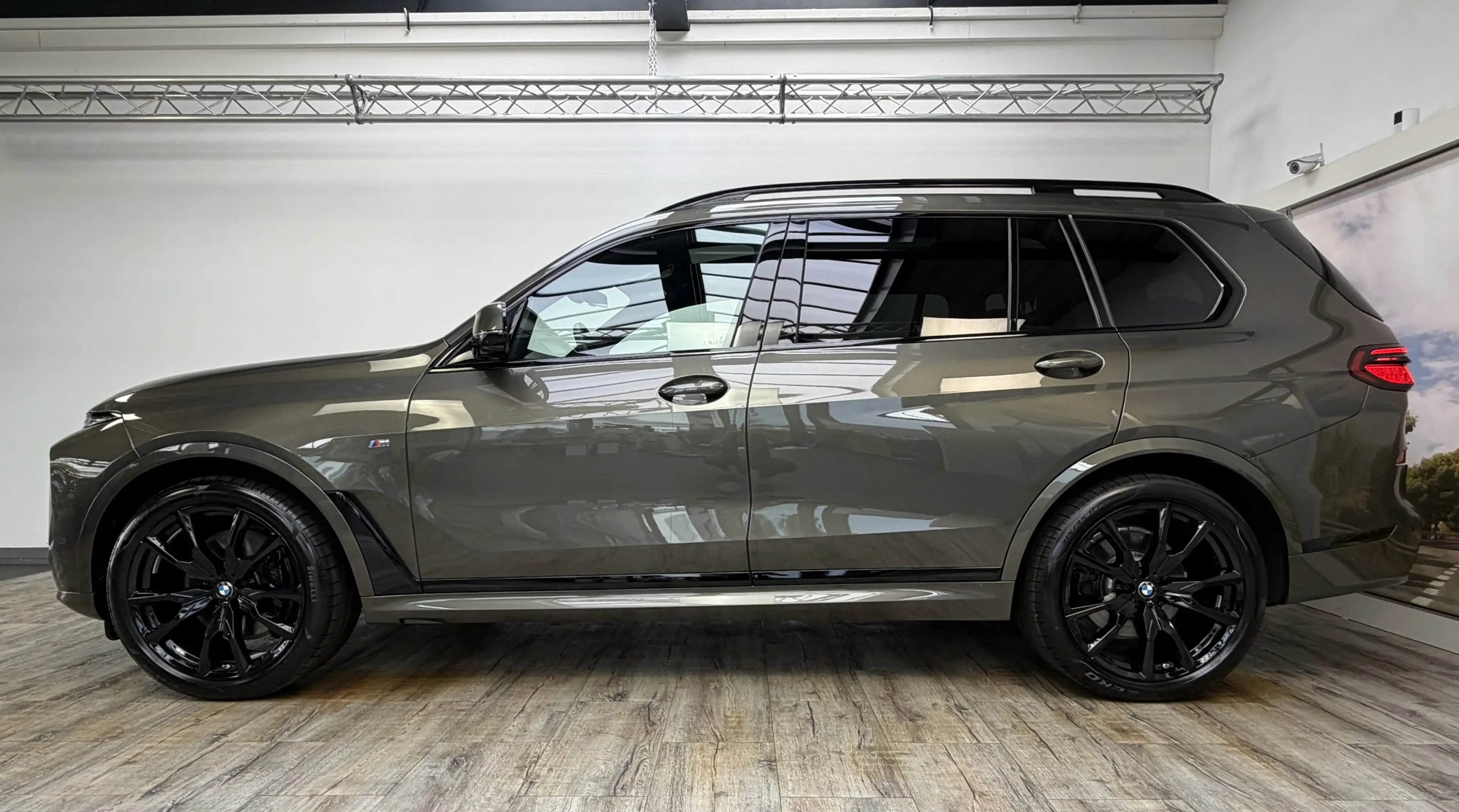 BMW X7 xDr40d M Sport Pro AHK Sitzlüftung ACC Integral — photo 3