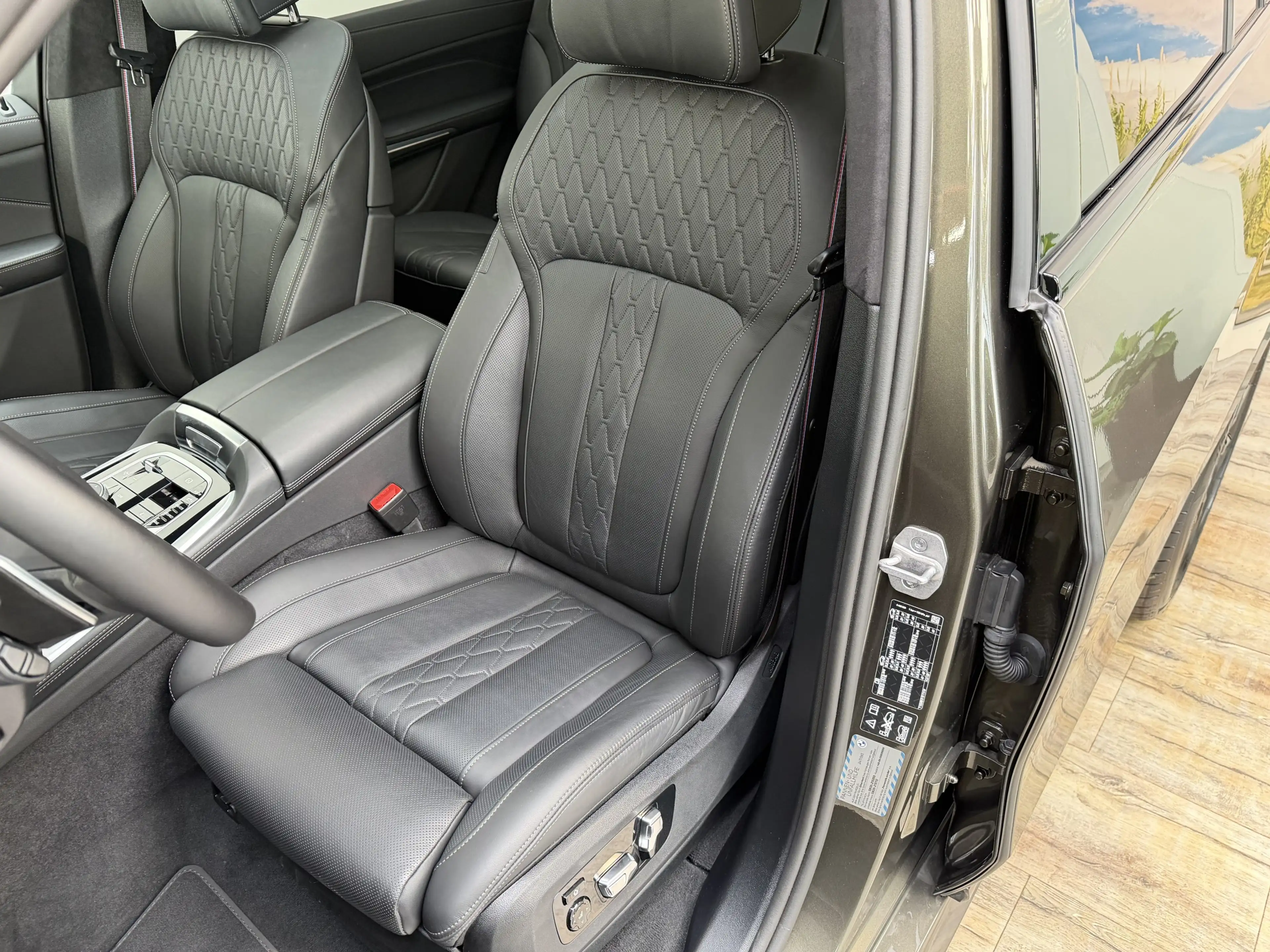 BMW X7 xDr40d M Sport Pro AHK Sitzlüftung ACC Integral — photo 13