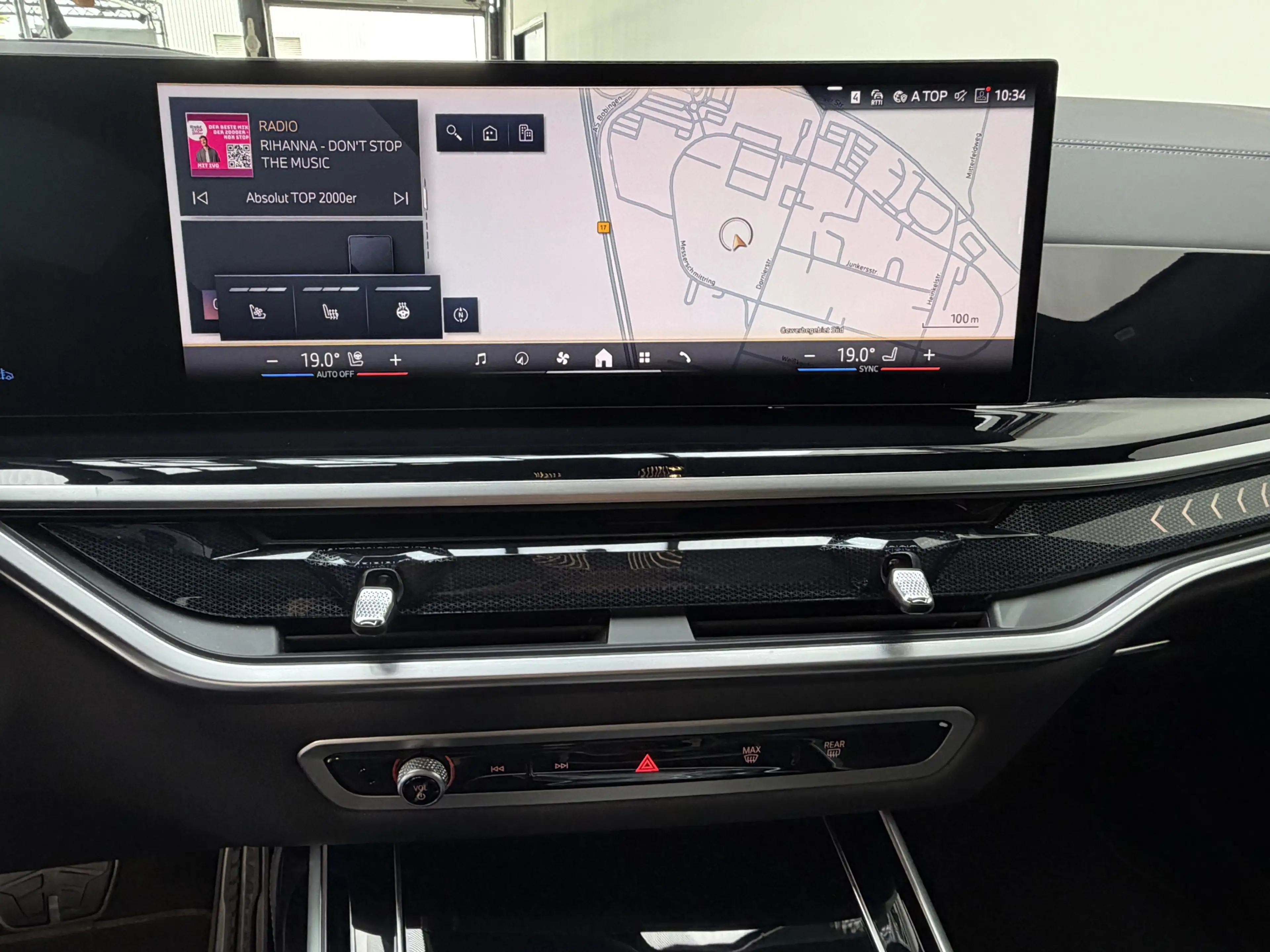 BMW X7 xDr40d M Sport Pro AHK Sitzlüftung ACC Integral — photo 10