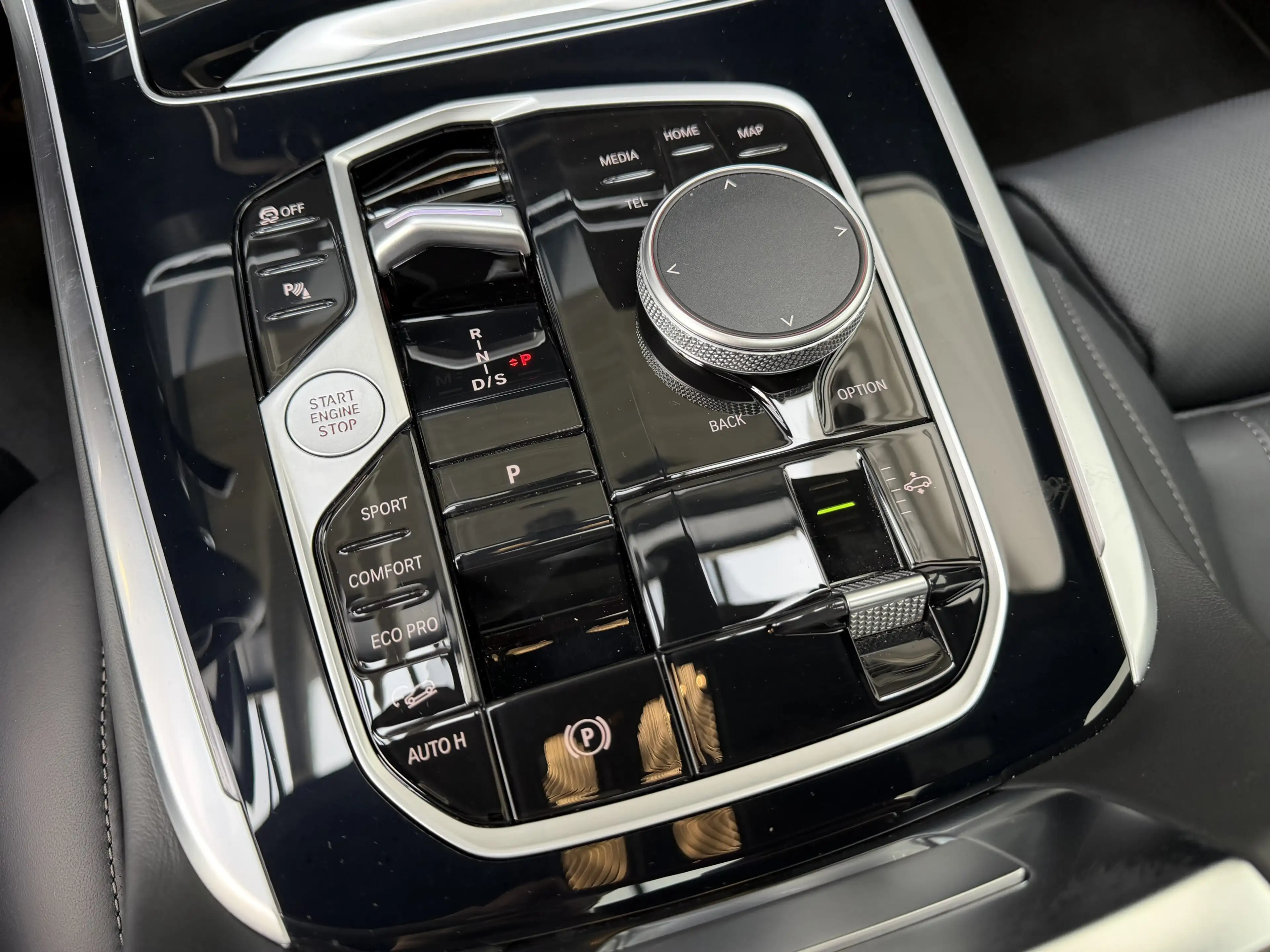 BMW X7 xDr40d M Sport Pro AHK Sitzlüftung ACC Integral — photo 11
