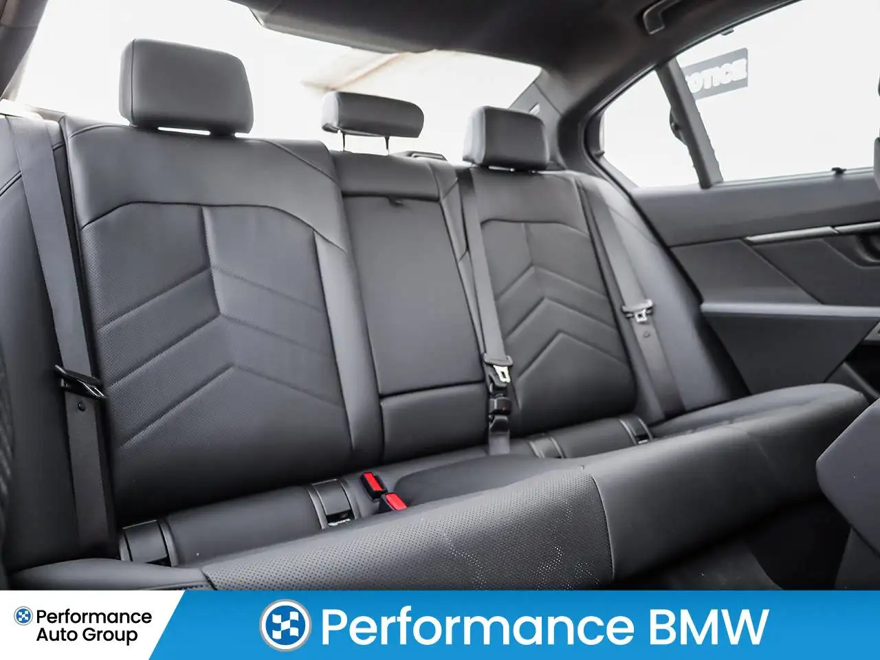 BMW 5 Series photo BMW 5 Series
