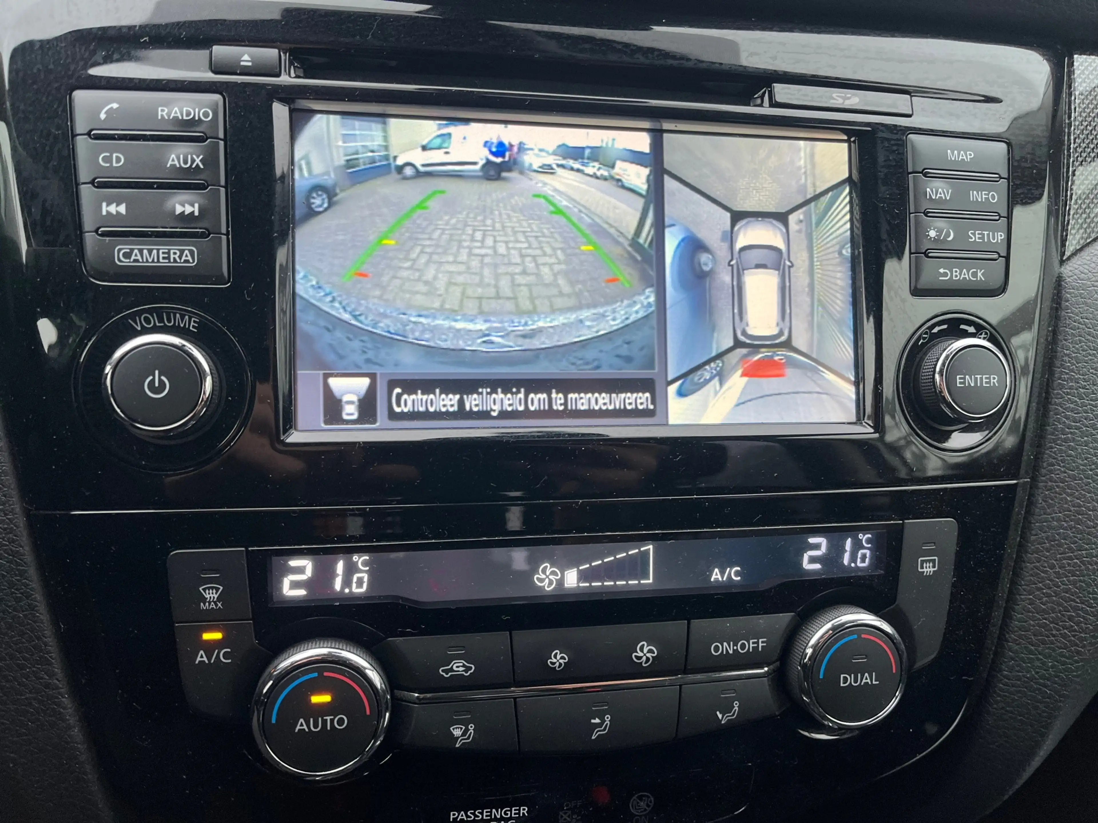 Nissan X-Trail 1.6 DIG-T Connect Edition — photo 11