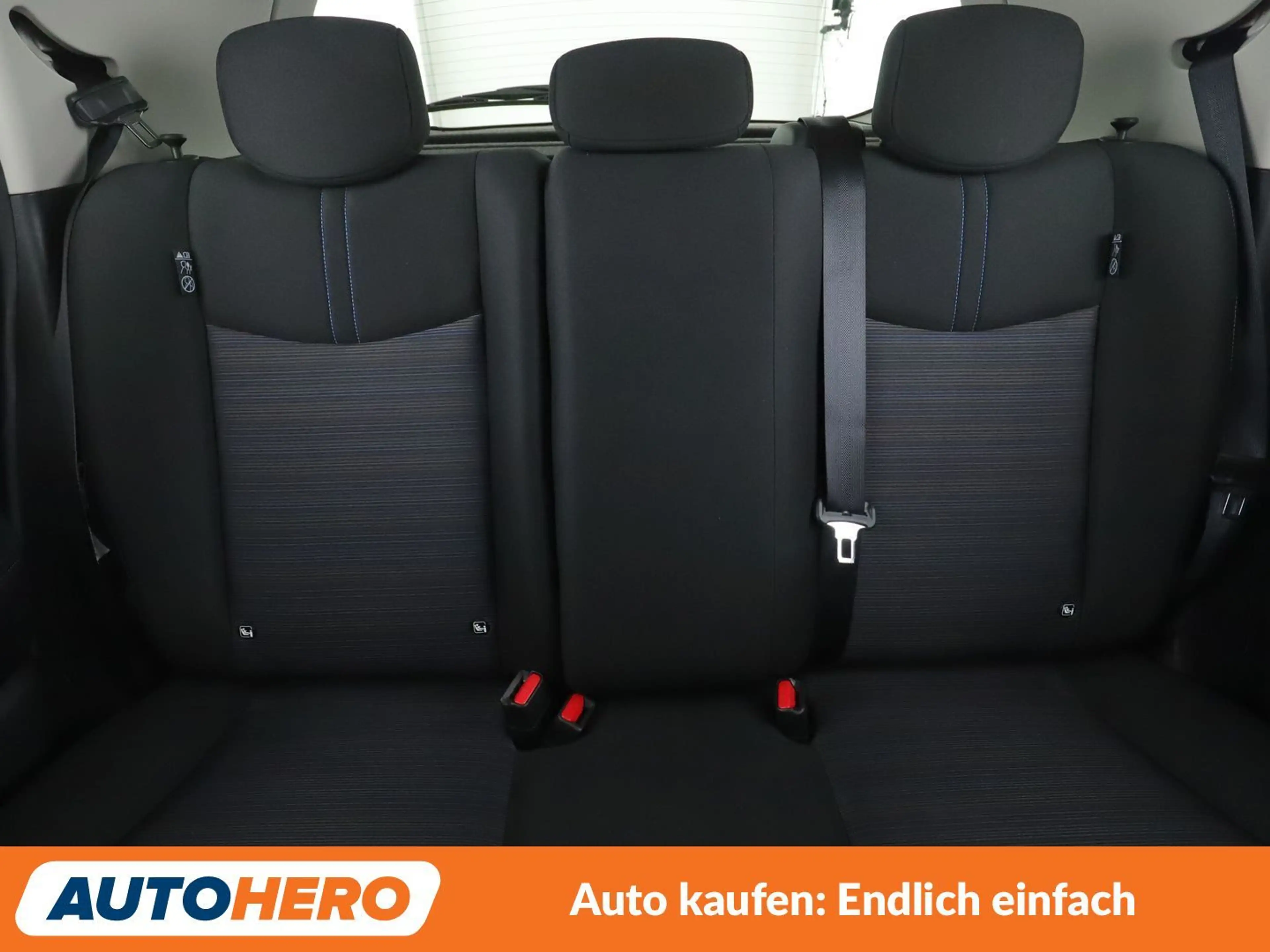 Nissan Leaf electric drive 110 kW Acenta — photo 15