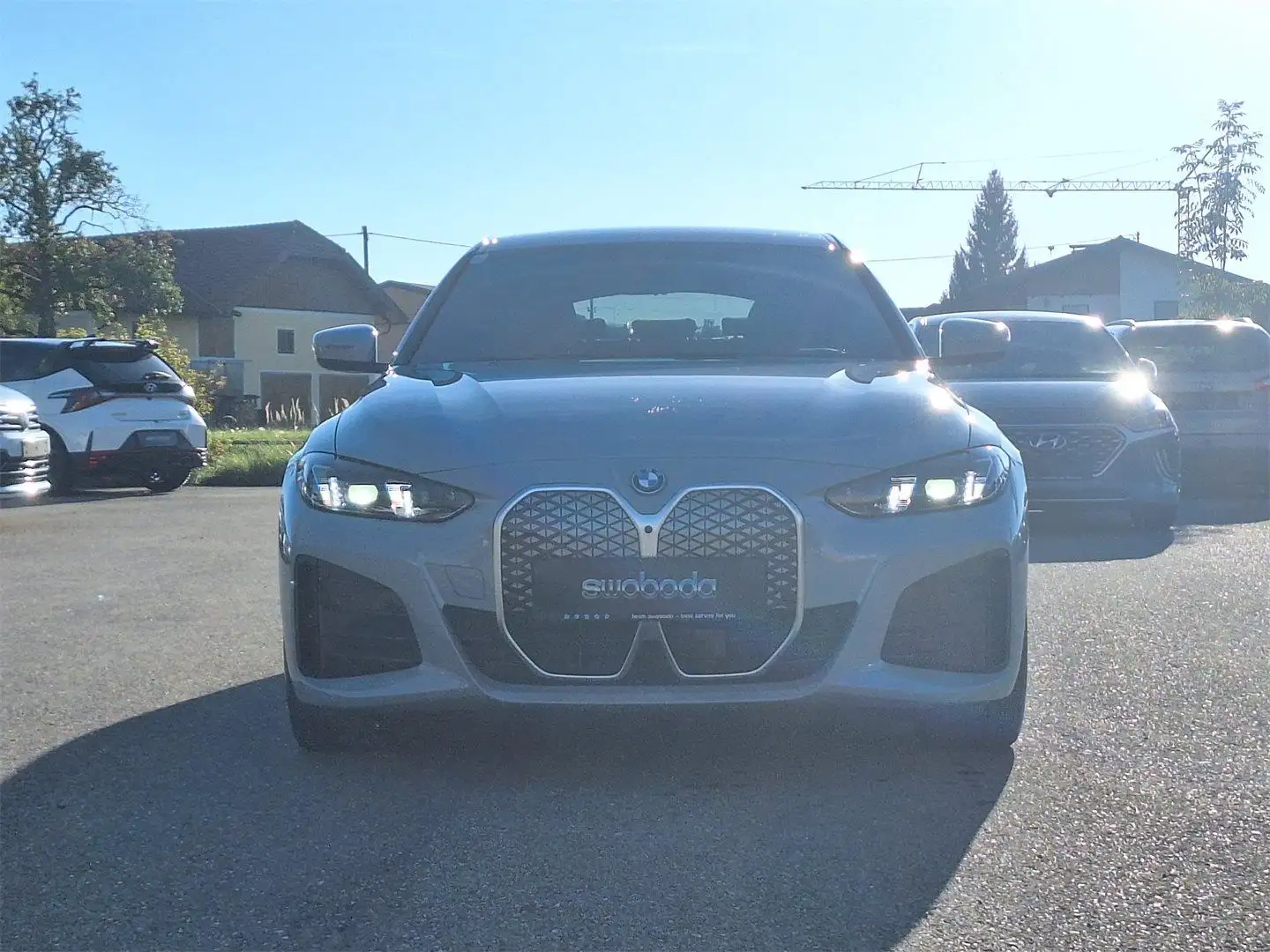BMW i4 eDrive 35 Gran Coupe *8-Fach* Grau - 2