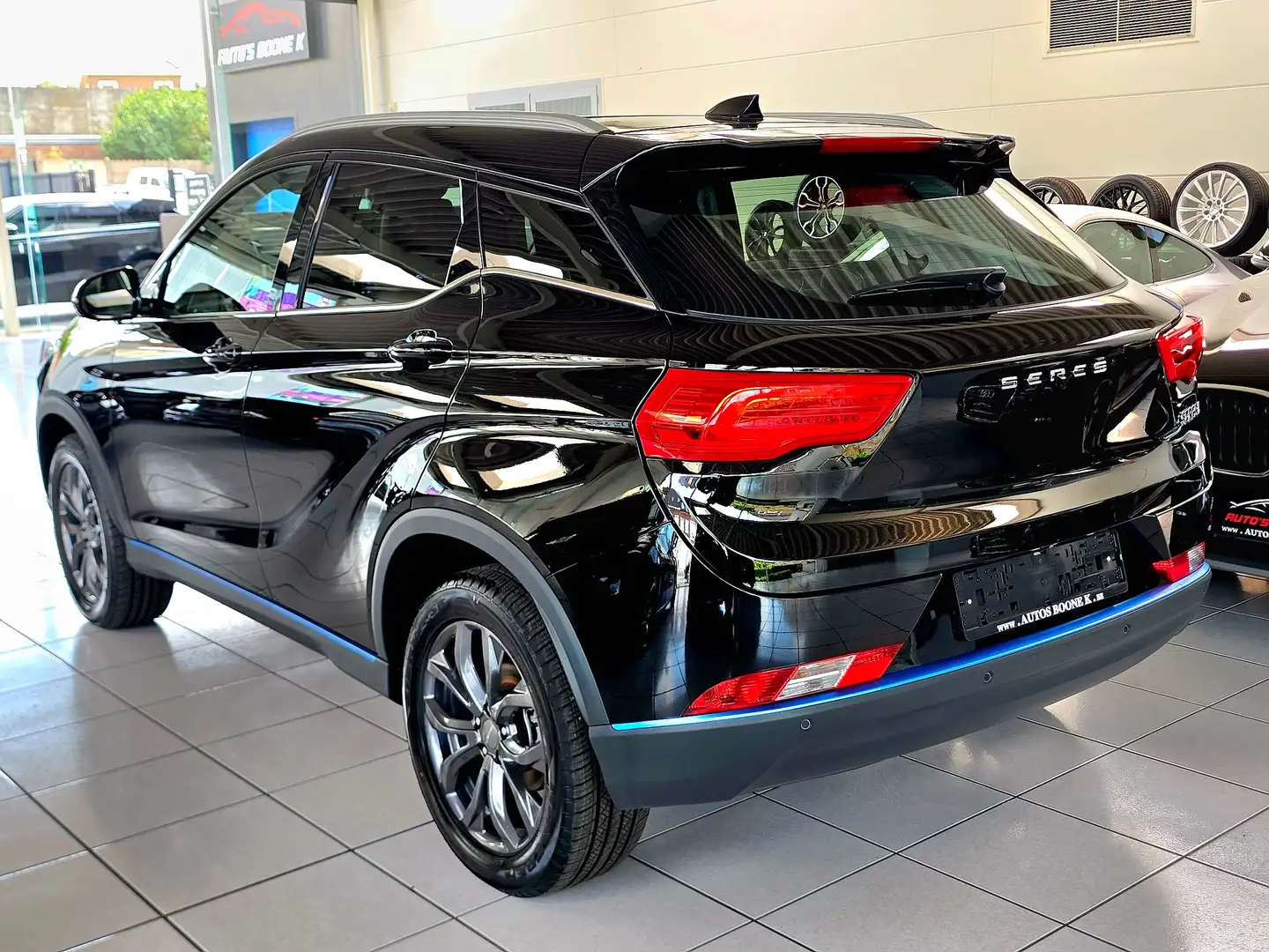 Seres Seres 3 LUXURY / 8x NEW CAR!! / Full Elektrisch NIEUWE!!! Чорний - 2