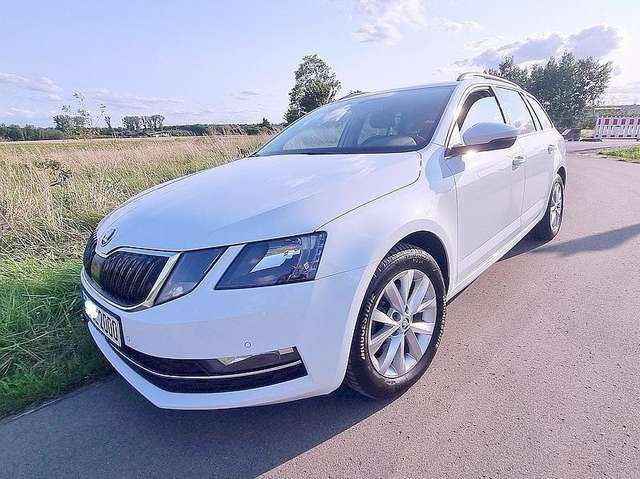 Imagine Skoda Octavia Combi 2.0 TDI Ambition AHK 8XAlu NR KFZ