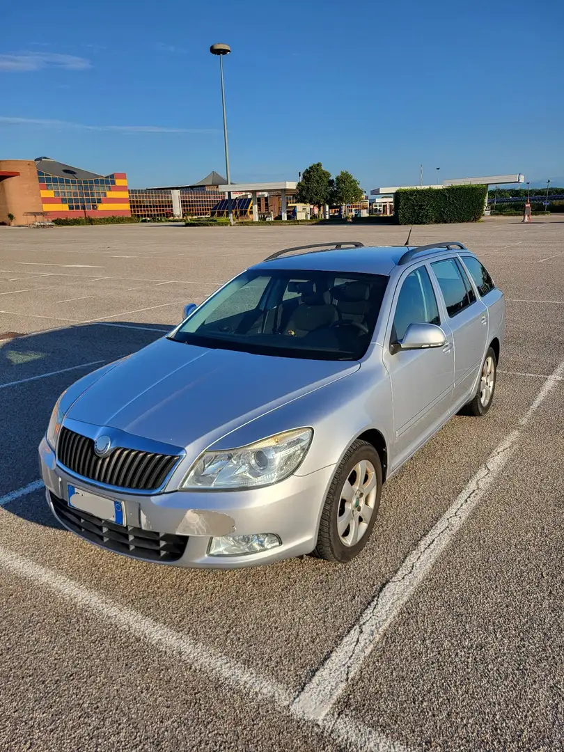 Skoda Octavia Combi 1.6 TDI DPF GreenLine - 2