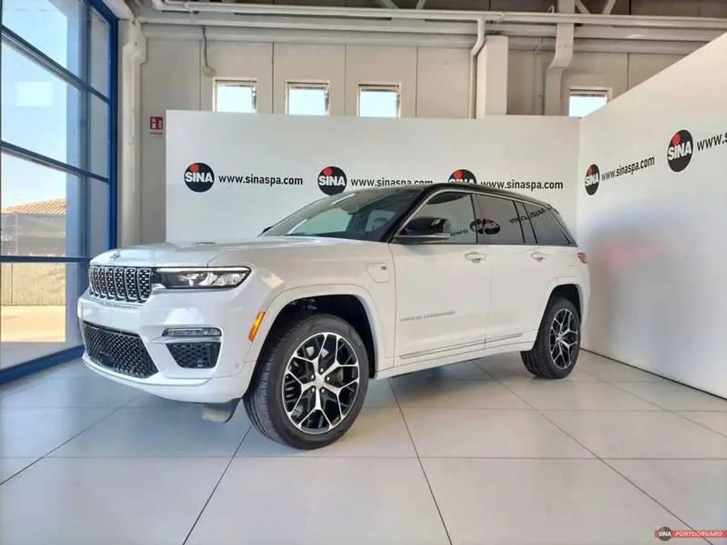Jeep Grand Cherokee PLUG-IN HYBRID MY23 Summit Reserve 2.0 4xe PHEV 38 Weiß - 1