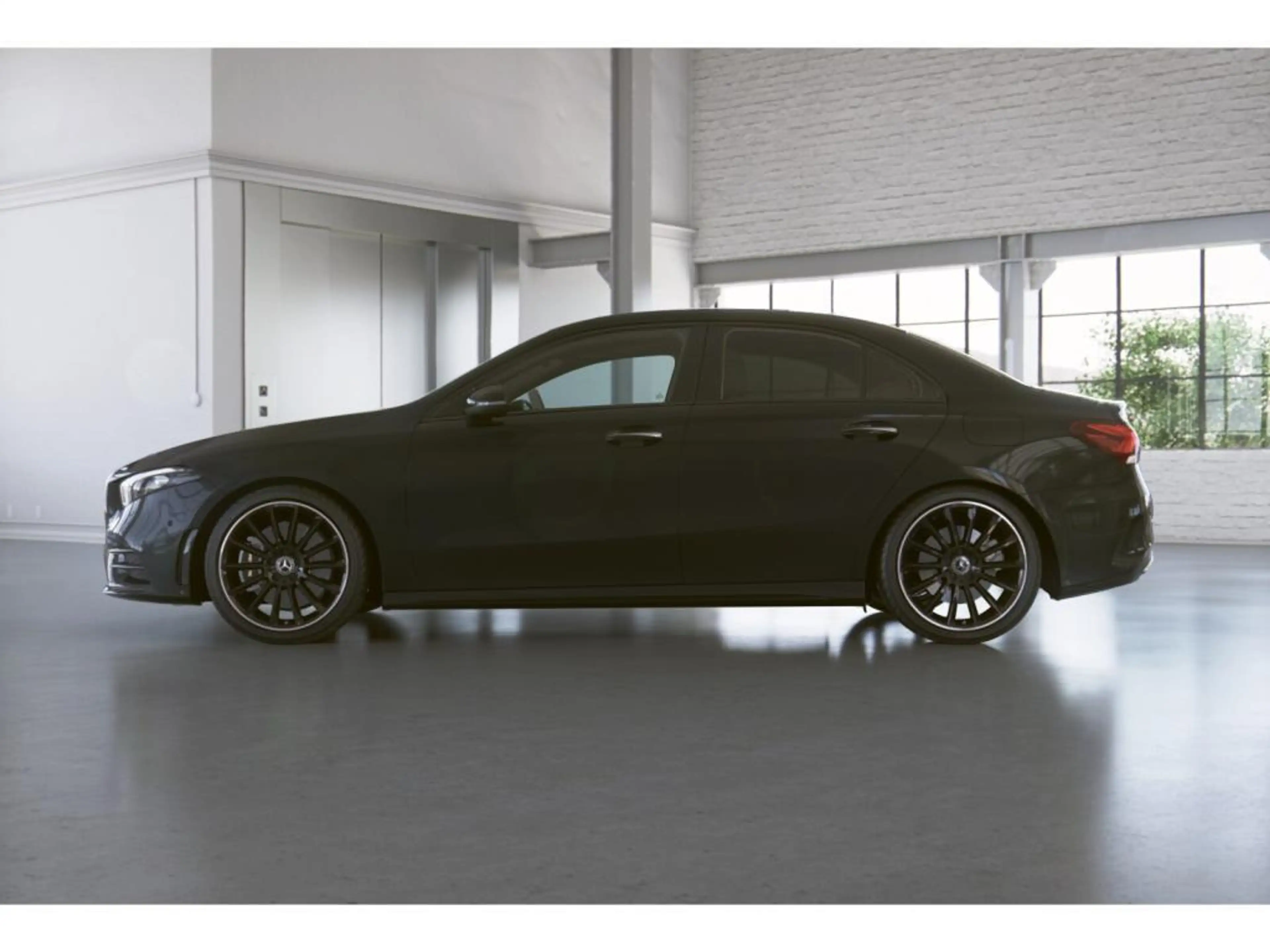 Mercedes-Benz A 250 4MATIC Limousine AMG MBUX MBeam Night LED — photo 2