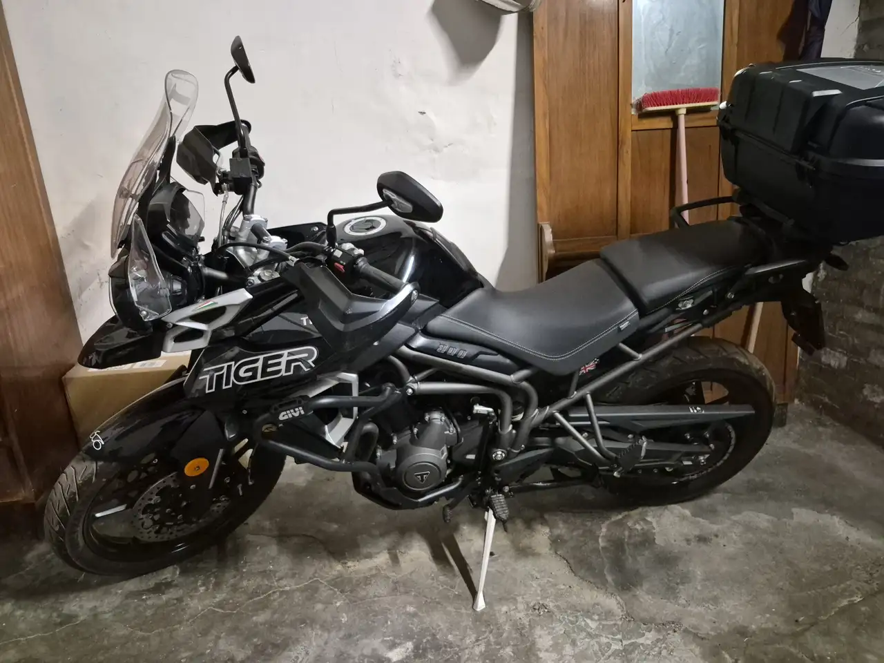 Triumph Tiger 800