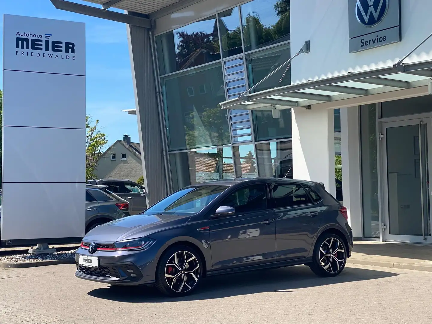 Volkswagen Polo GTI 2.0TSI DSG Kamera ACC IQ.DRIVE LED 18Z. Gris - 2