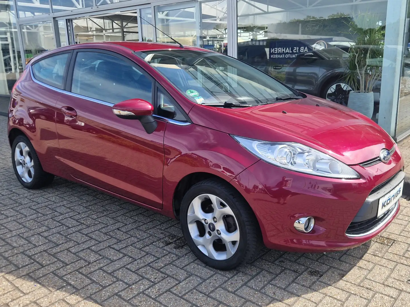 Ford Fiesta Titanium Mauve - 2