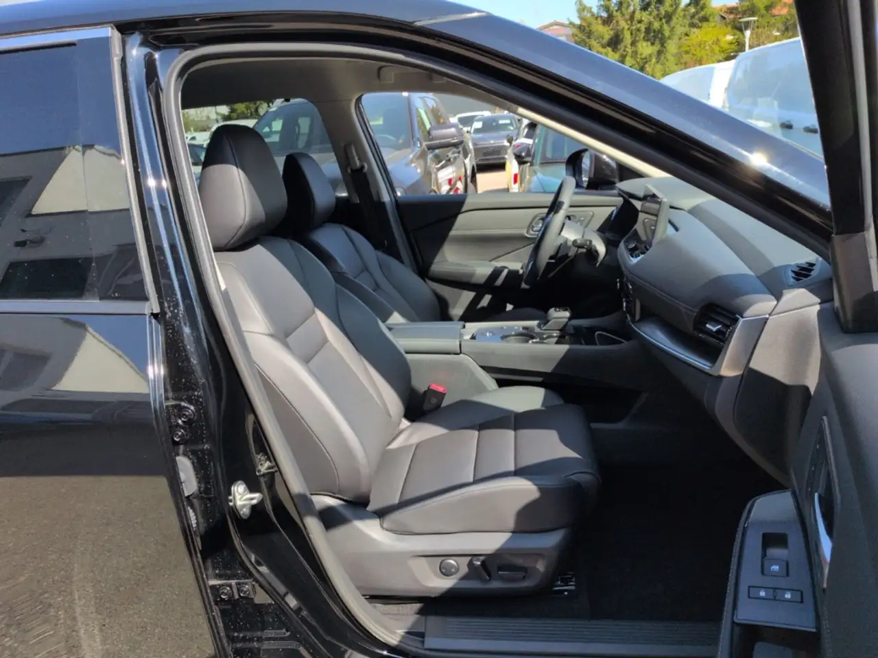 Nissan X-Trail N-Connecta 1,5 163PS Mild Hybrid 7-Sitzer Navi Mem 15