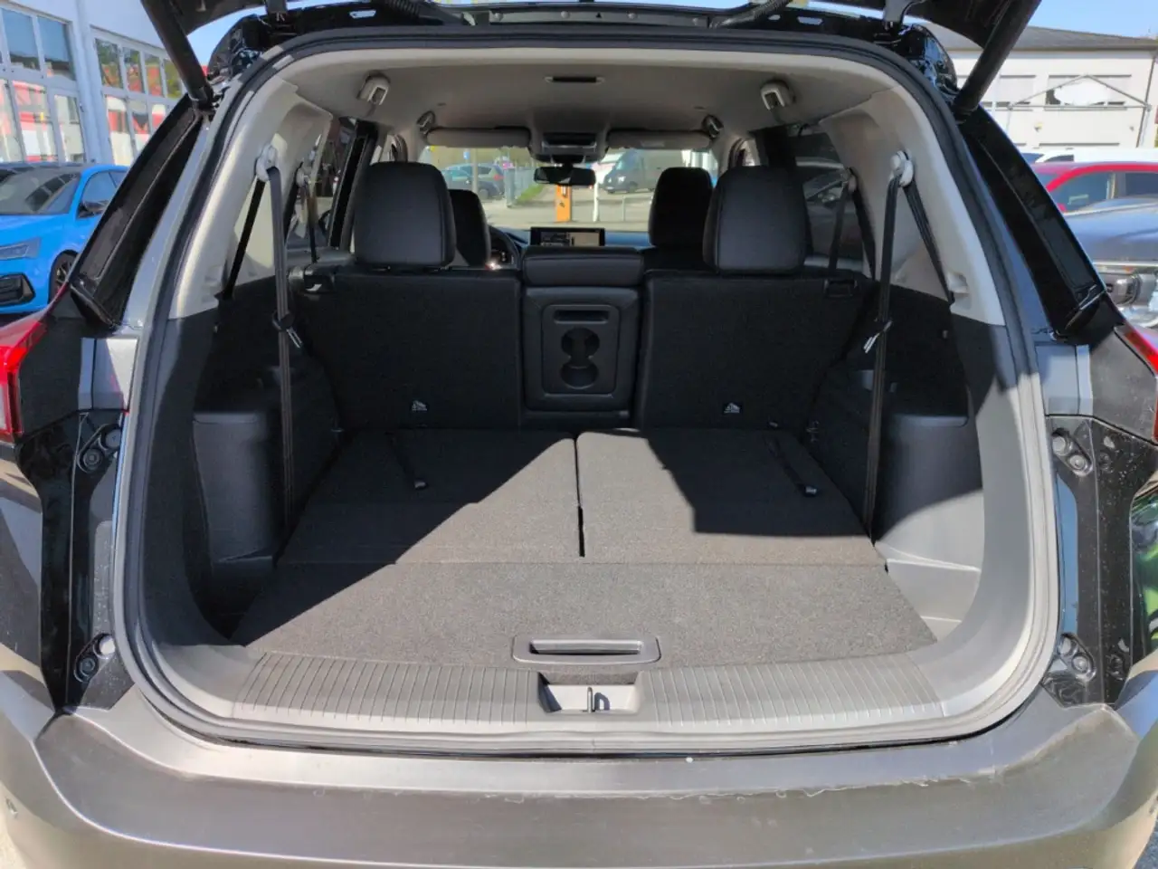 Nissan X-Trail N-Connecta 1,5 163PS Mild Hybrid 7-Sitzer Navi Mem 7