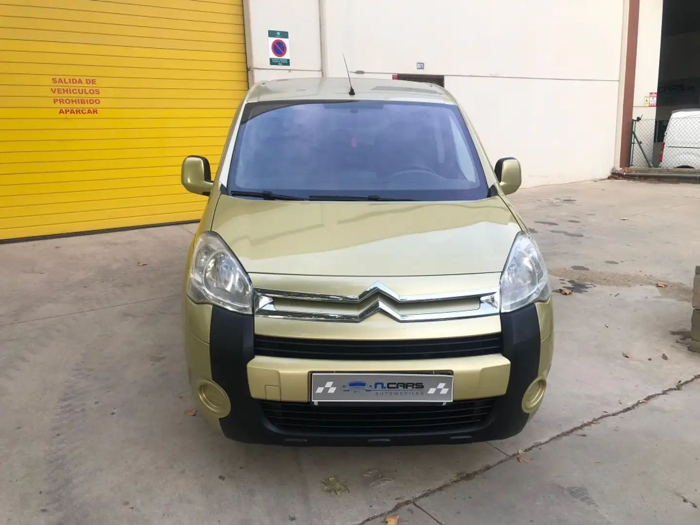Citroen Berlingo Combi 1.6i SX Multispace Amarillo - 2