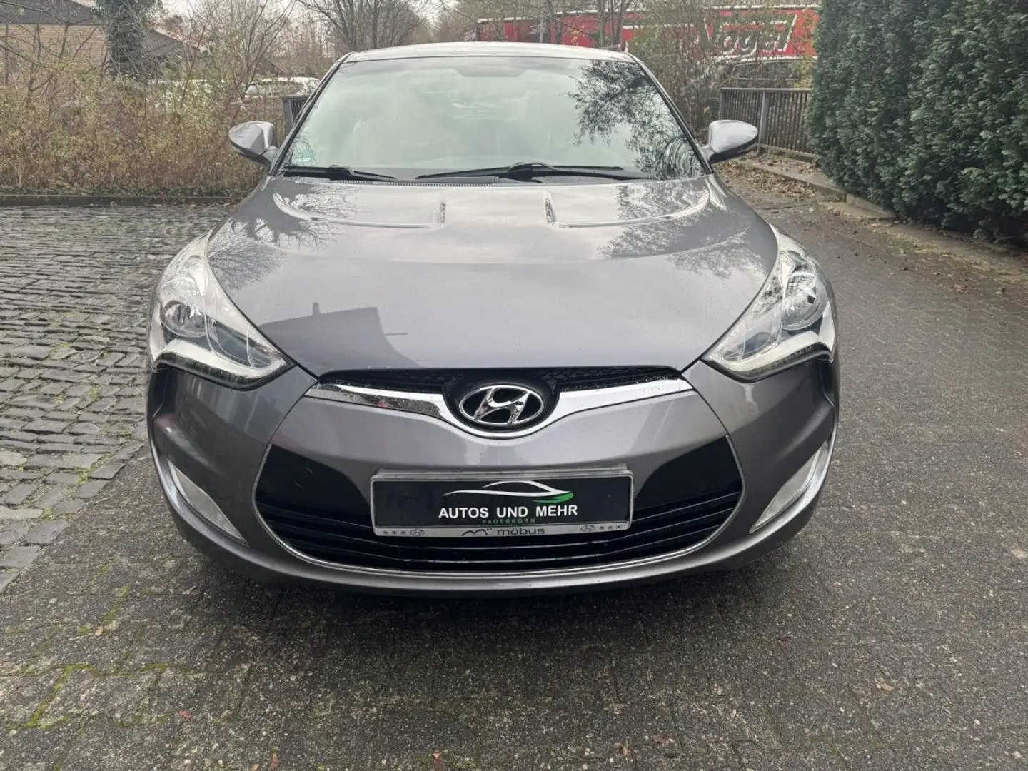 Hyundai VELOSTER Style Klima Navi Rückfahrkamera Silber - 2