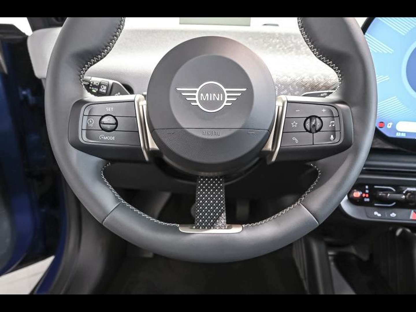 Mini Electric Cooper SE Favoured - 2024 - Joinsteer - #6