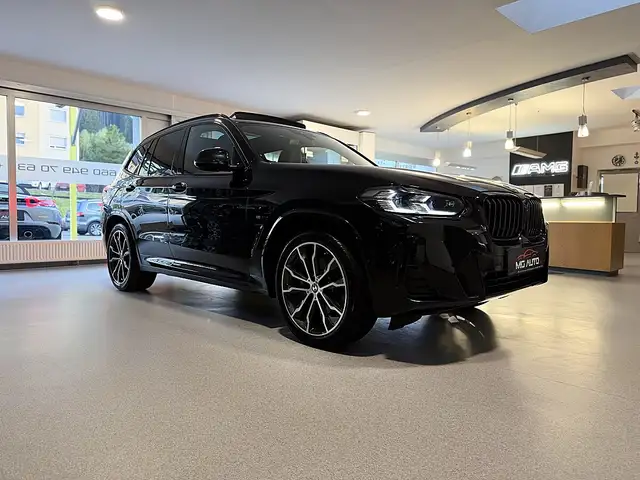 BMW X3 view 8