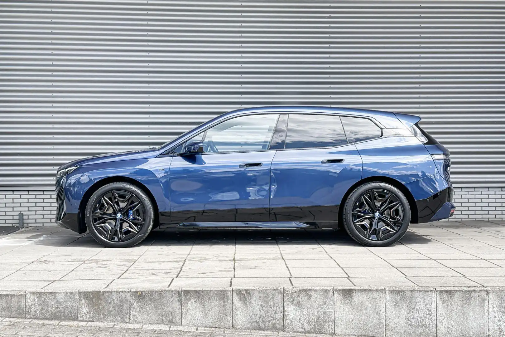 BMW iX M60 112 kWh Bleu - 2