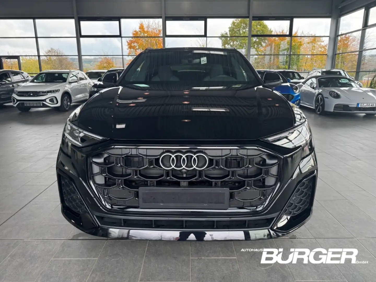 Audi Q8 50 TDI quattro S Line Laserlicht Pano AHK Air Susp Schwarz - 2