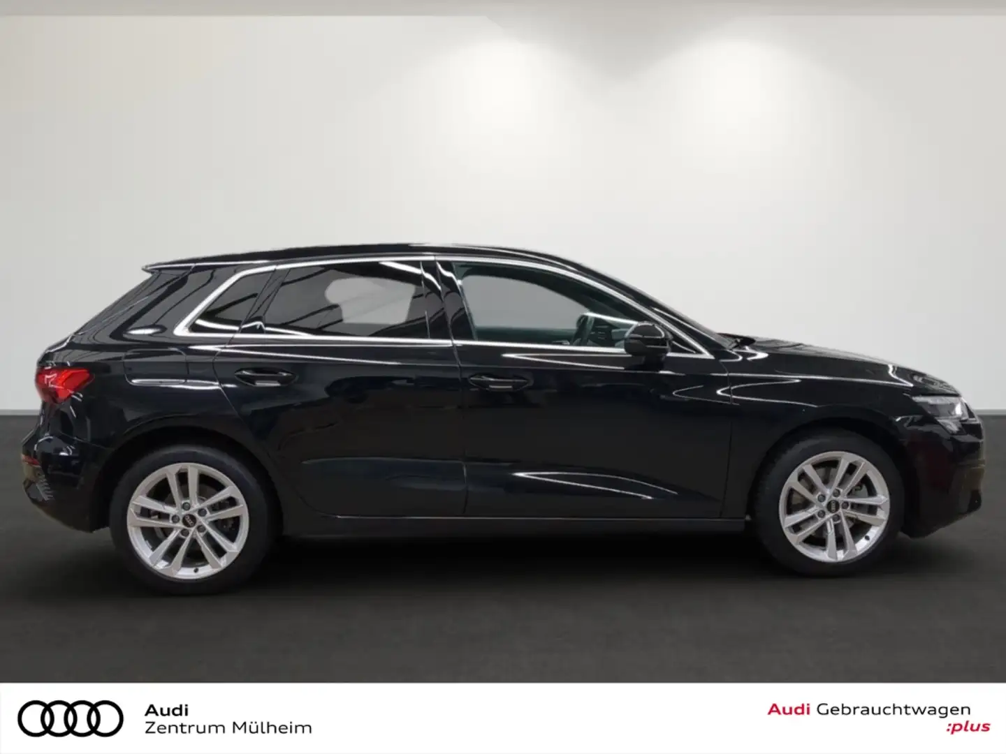 Audi A3 Sportback 40 TFSI e S-Line Navi LED virtual Schwarz - 2