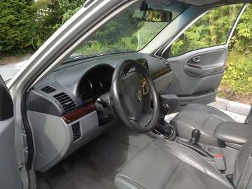 1.9 ddis 130 luxe 5p