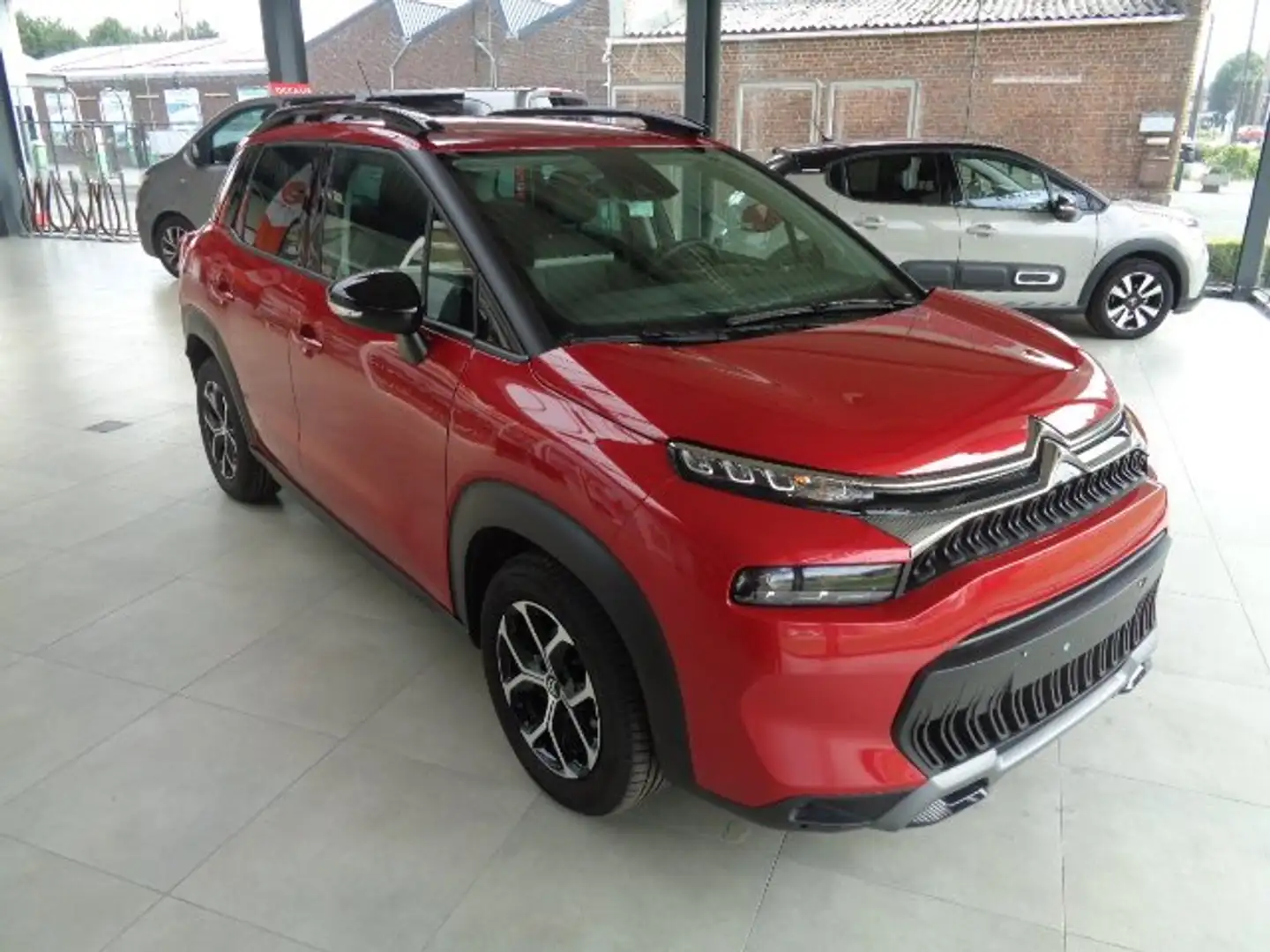 Citroen C3 Aircross 1.5 BlueHDi Plus Origins S Rood - 1