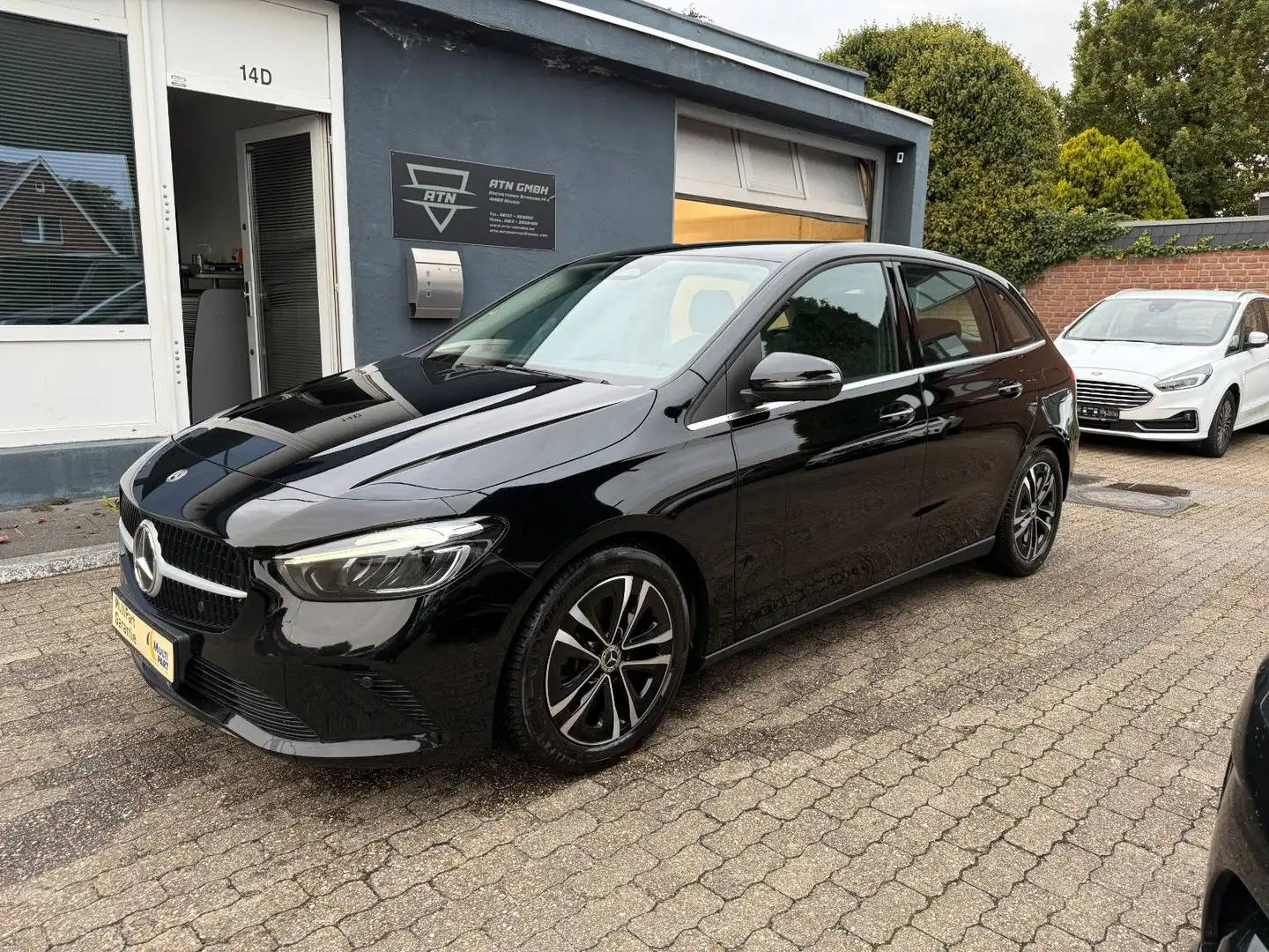 Mercedes-Benz B 220 d DCT Kamera LED M-BUX High END Schwarz - 1