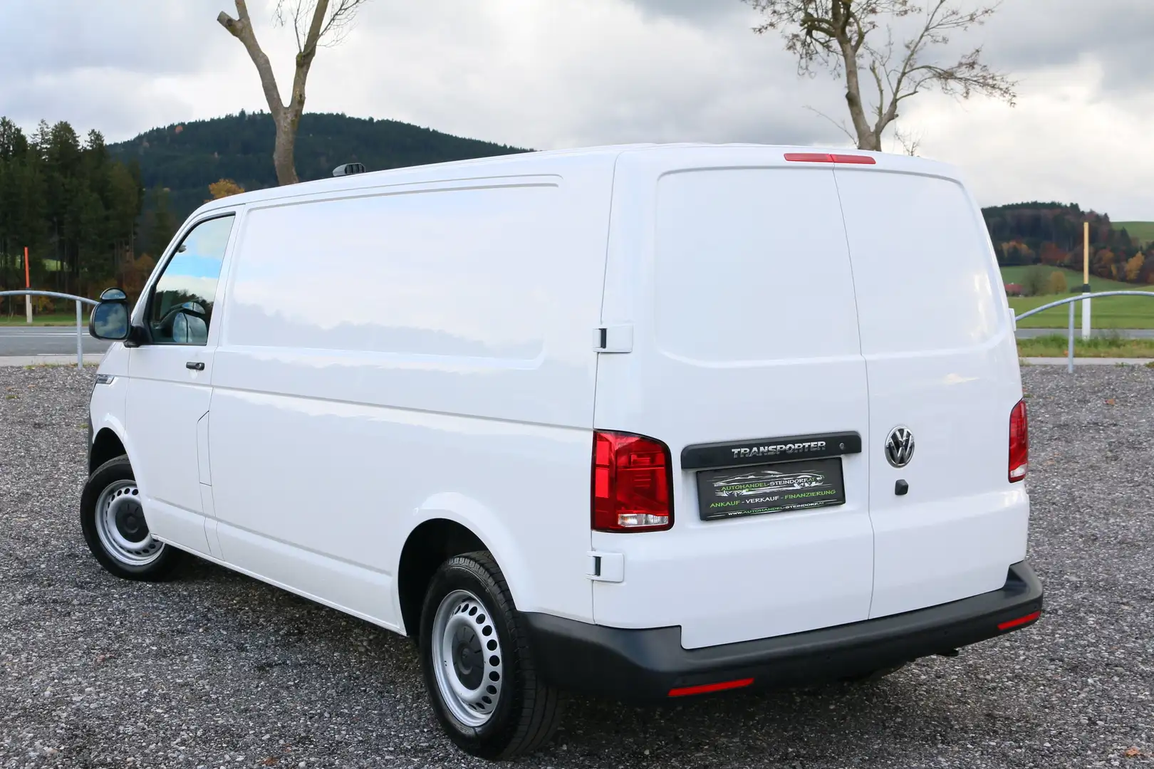 Volkswagen T6.1 Transporter Lang*TRAUM AUSSTATTUNG* Wit - 2