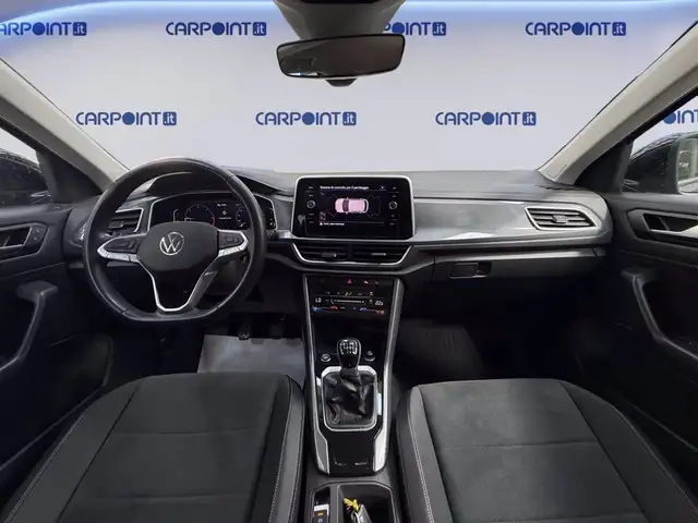 Volkswagen T-Roc view 12