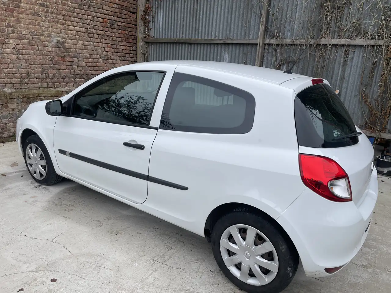 Renault Clio III 1.2 16V 75 AlizÃ©