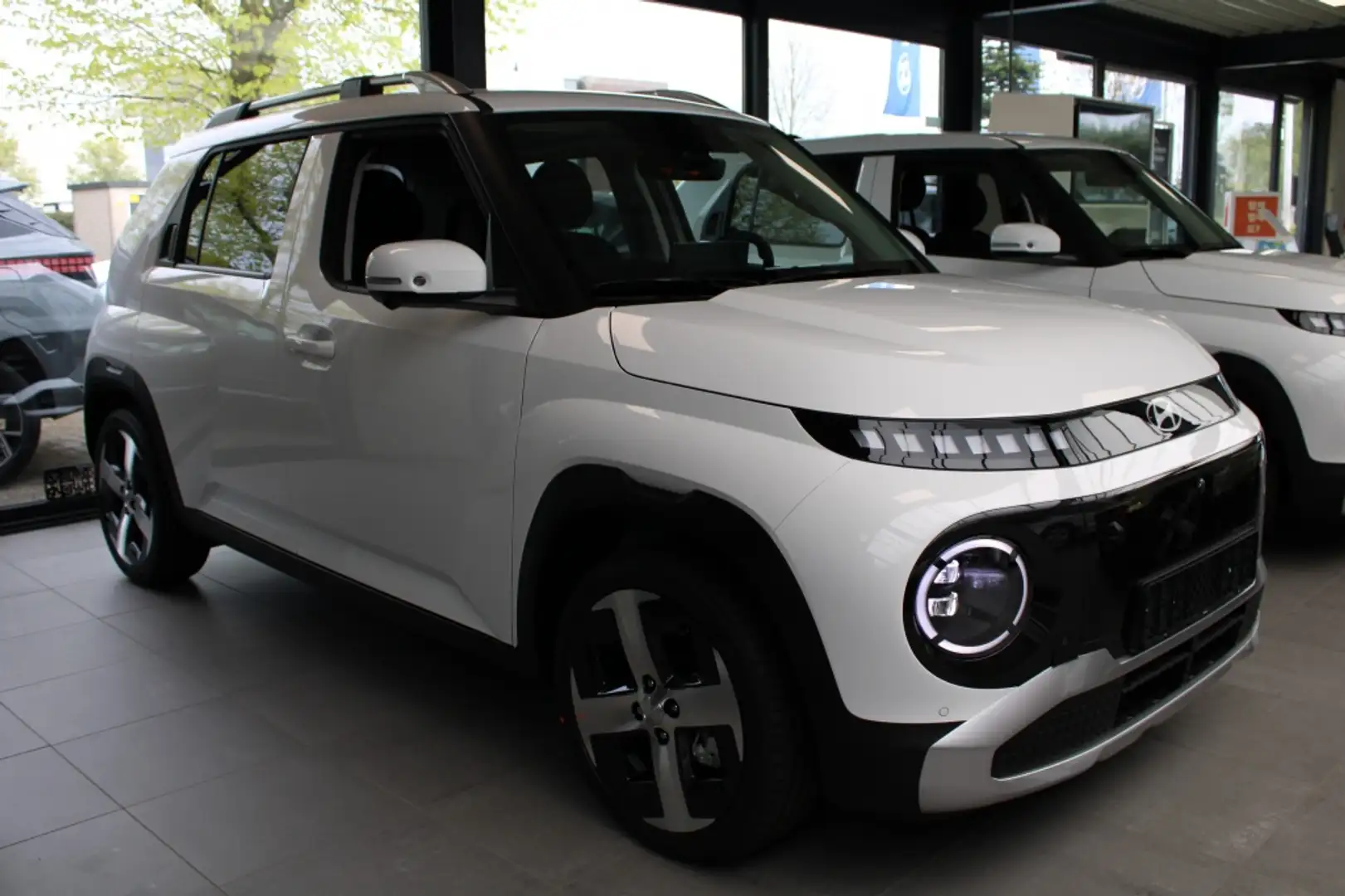 Hyundai Inster 49 kWh Evolve Winter Pack | Tech Pack | Navi | 360 Wit - 2