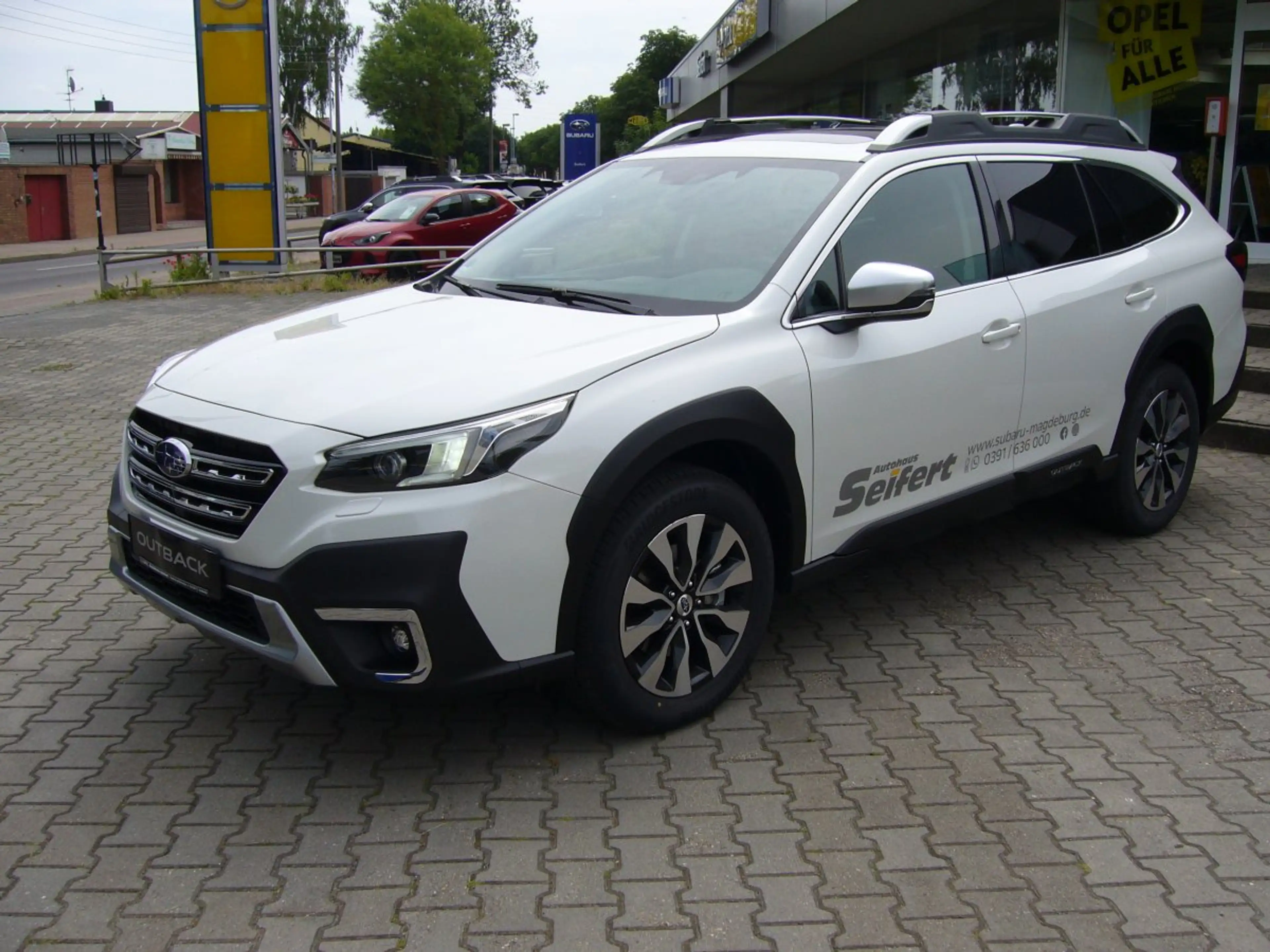 Subaru OUTBACK 2.5i Platinum (EURO 6e) — photo 2