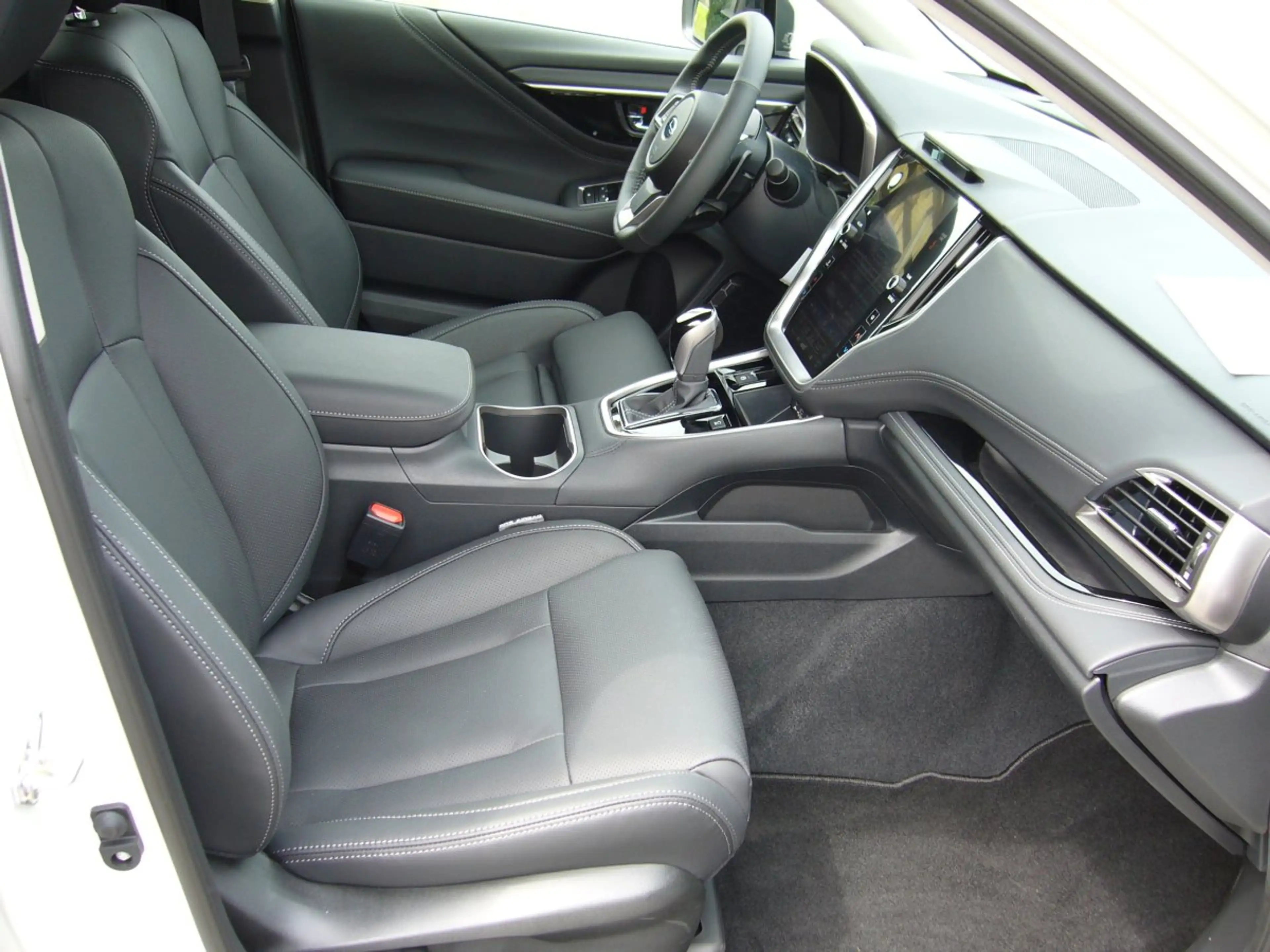 Subaru OUTBACK 2.5i Platinum (EURO 6e) — photo 14