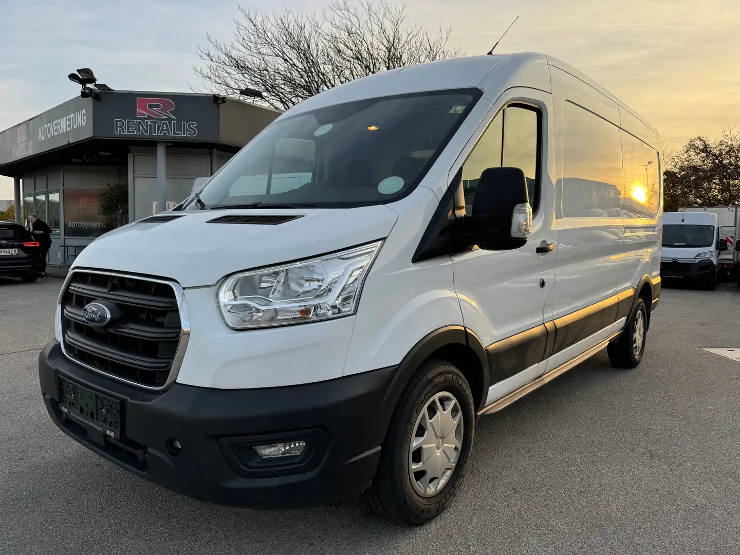 Ford Transit L3H2 35 Trend TÜV/Service/Reifen NEU*ABVERKAUF* Weiß - 1