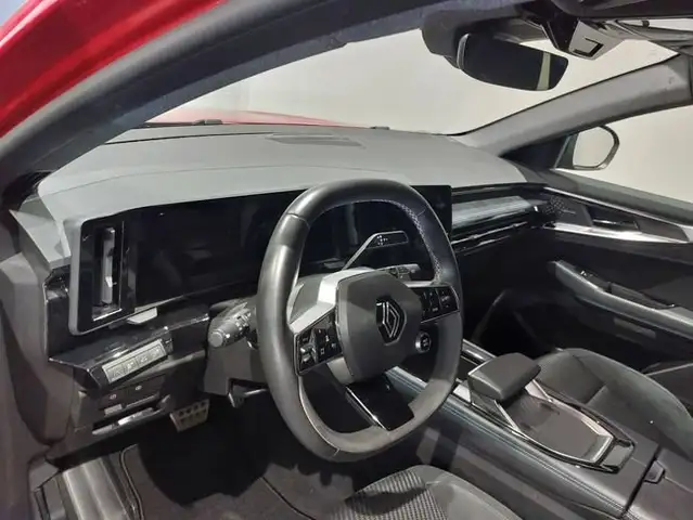 Renault Austral view 12
