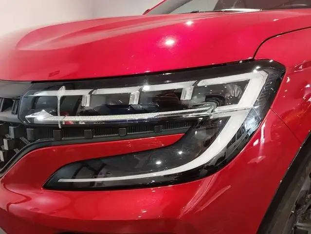 Renault Austral view 7